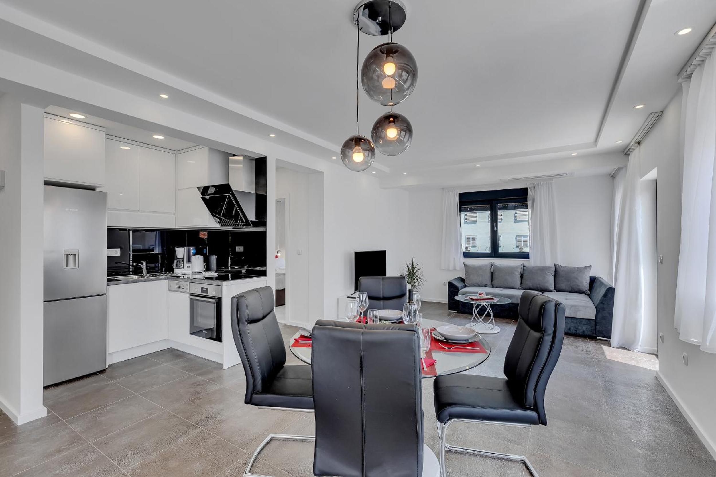 Laurus Makarska Accommodation