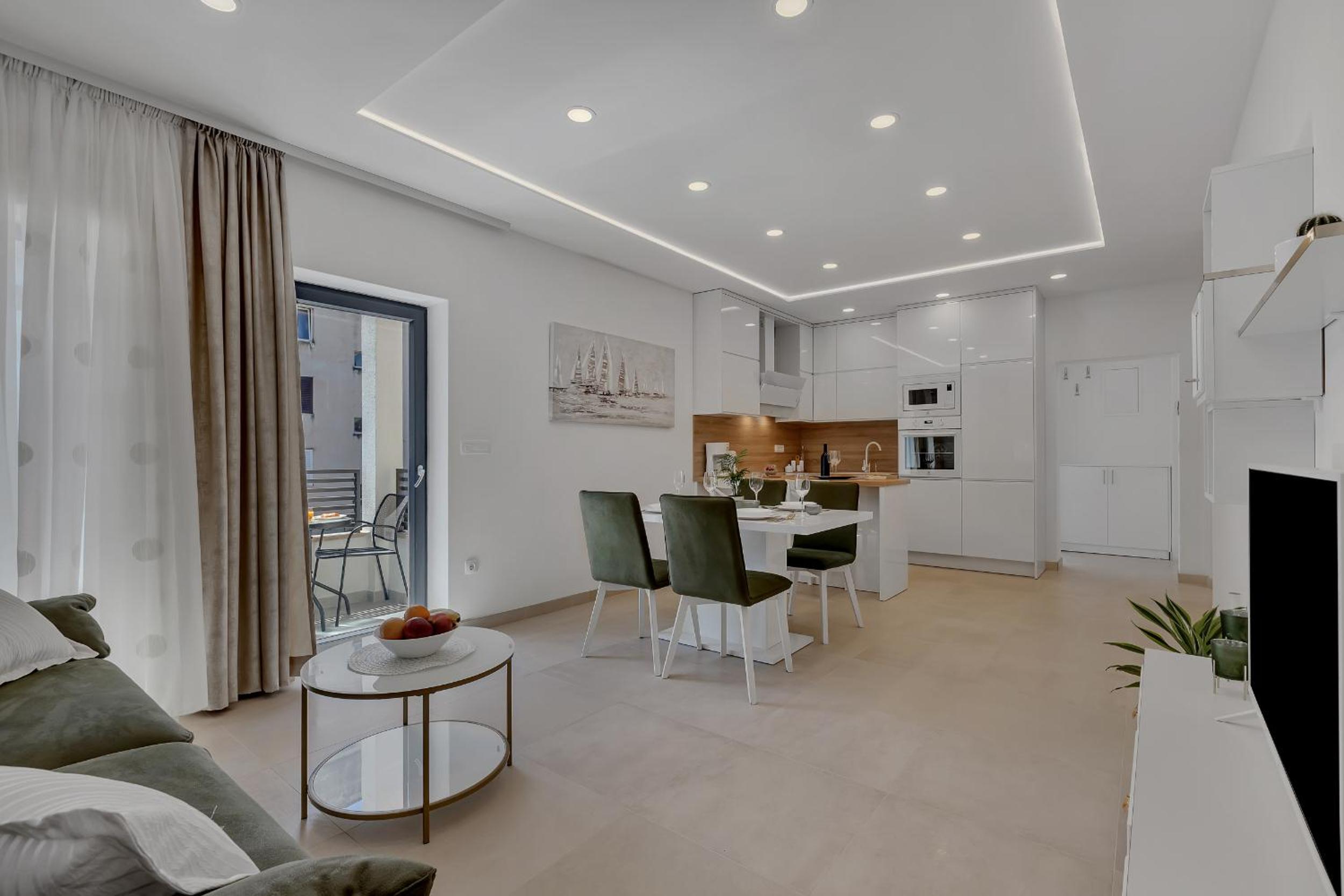 Laurus Makarska Accommodation