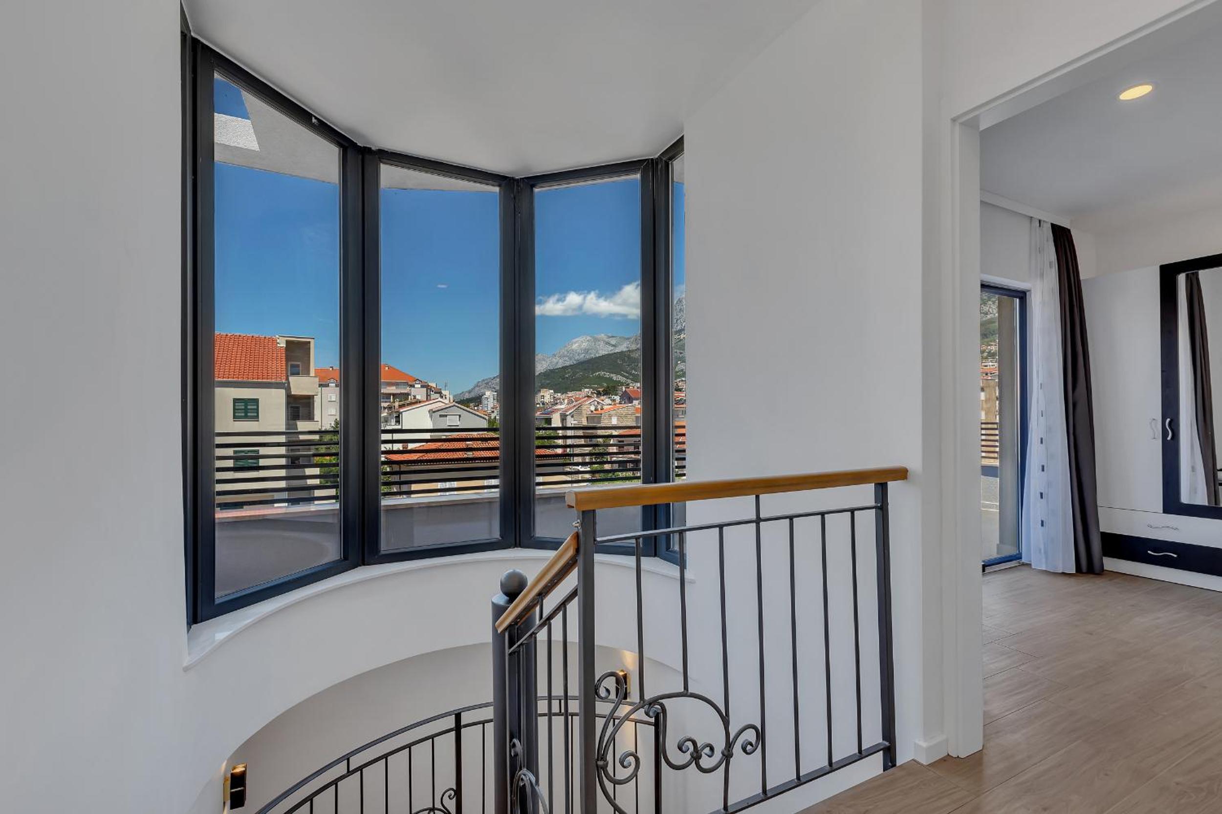 Laurus Makarska Accommodation