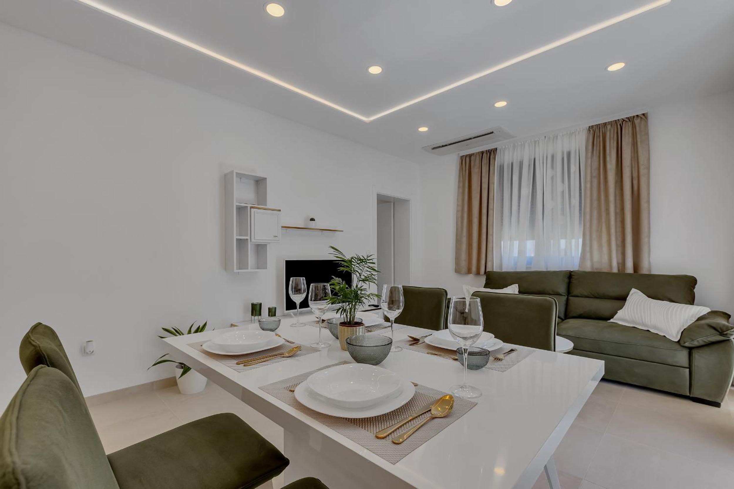 Laurus Makarska Accommodation