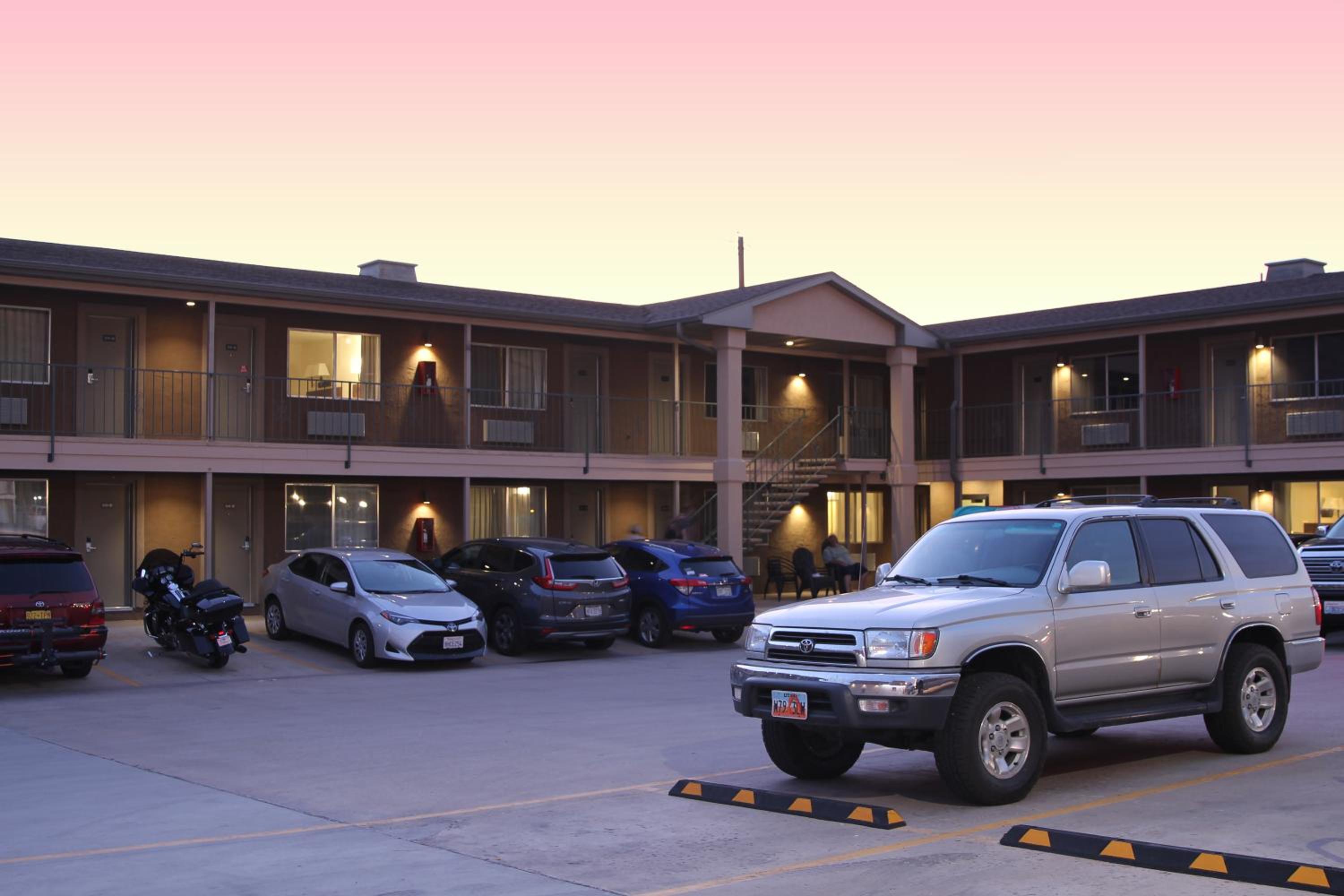 Bowen Motel