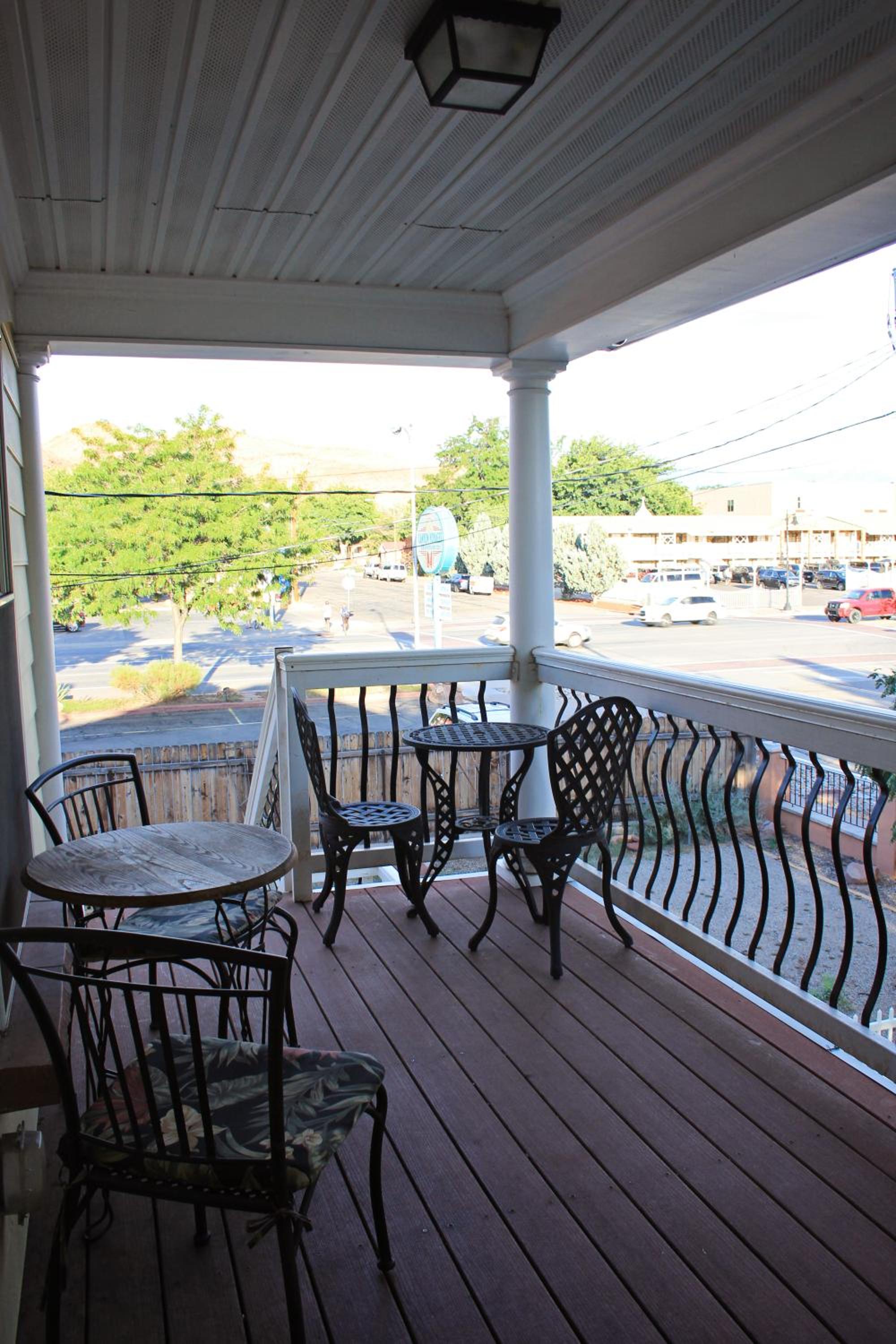 Bowen Motel