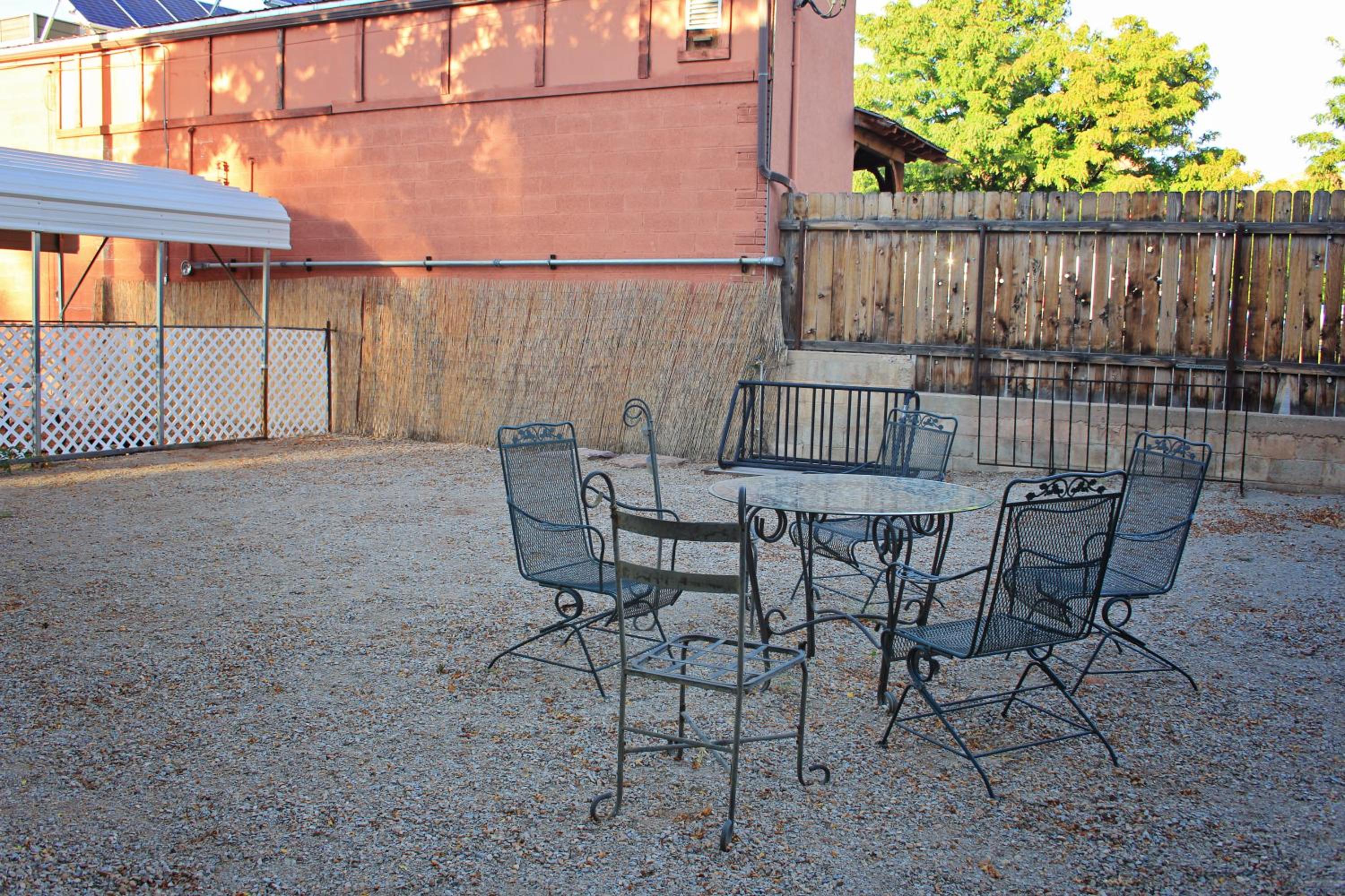 Bowen Motel