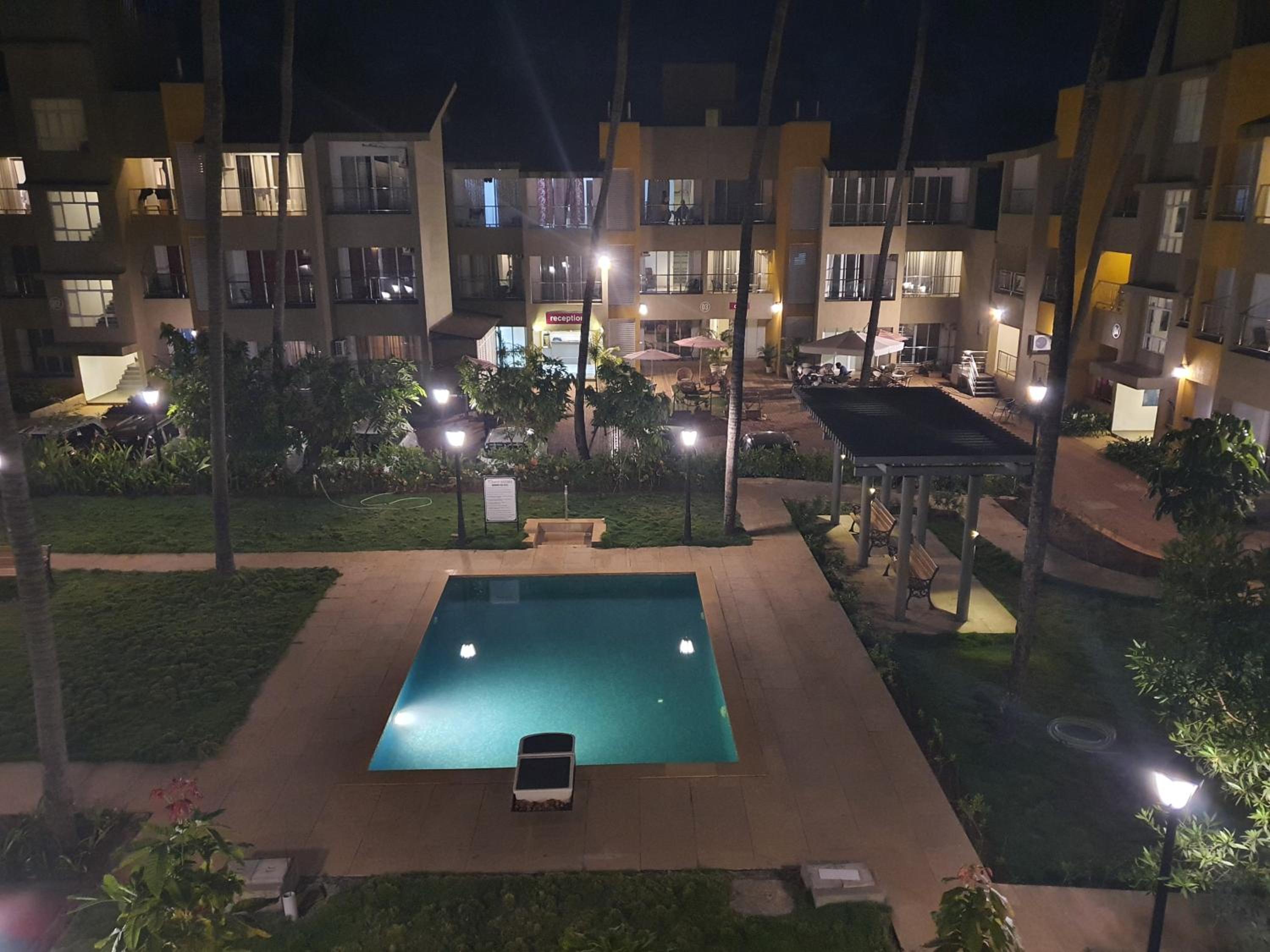 FabHotel Charvi Reemz view 3