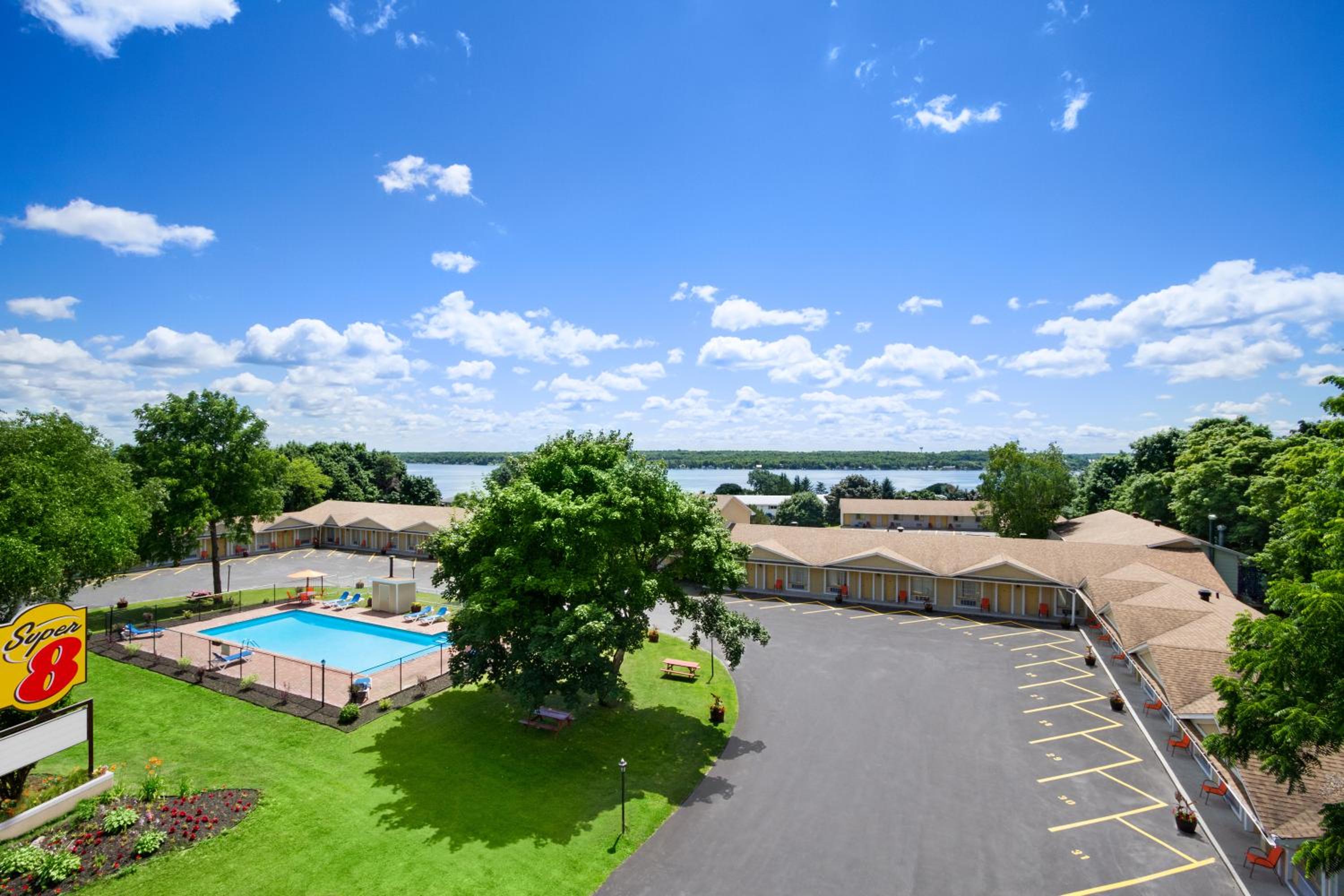 Brockville Vacations - Super 8 by Wyndham Brockville - Property Image 47