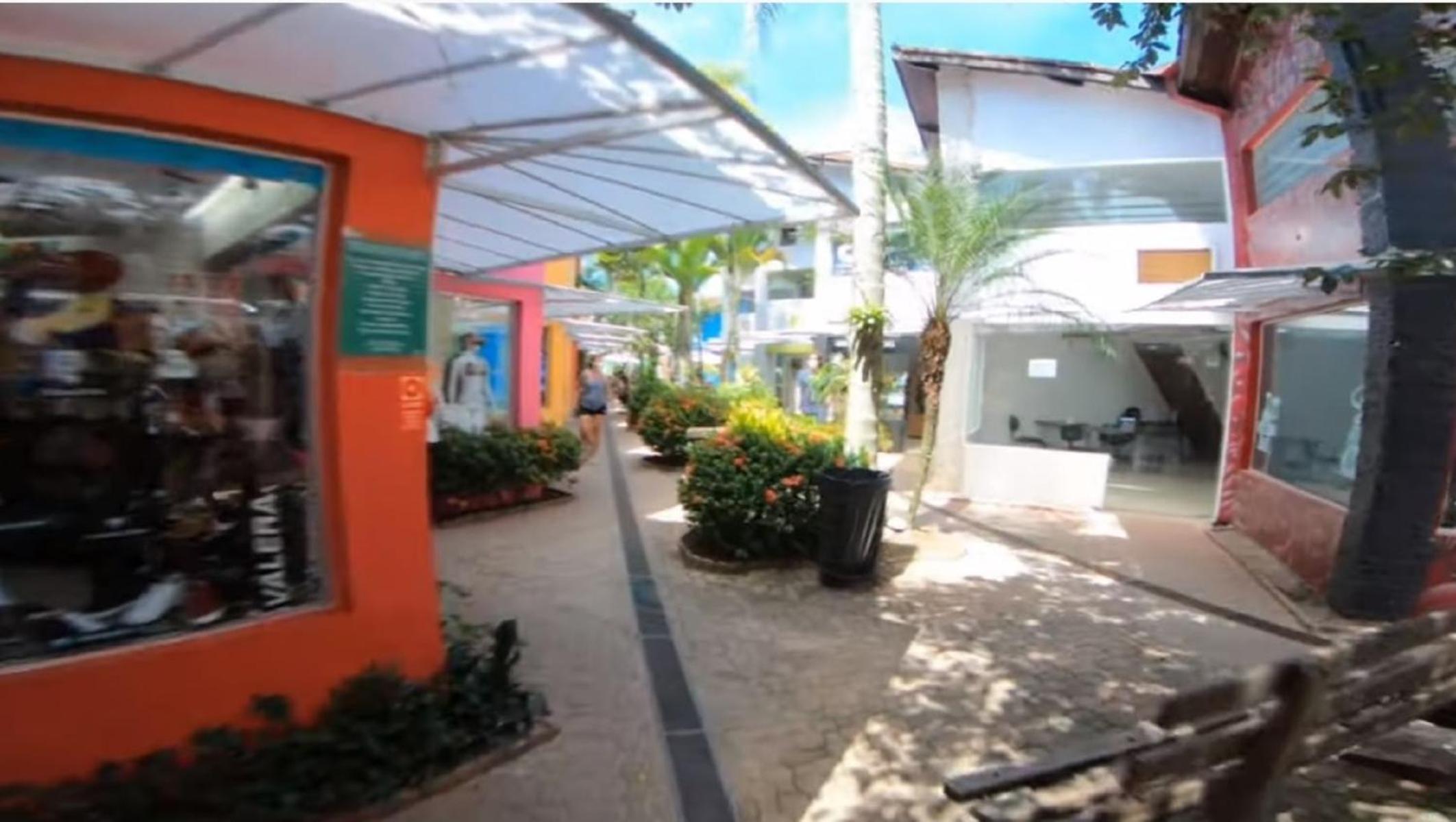 Casa a uma quadra da praia Maresias