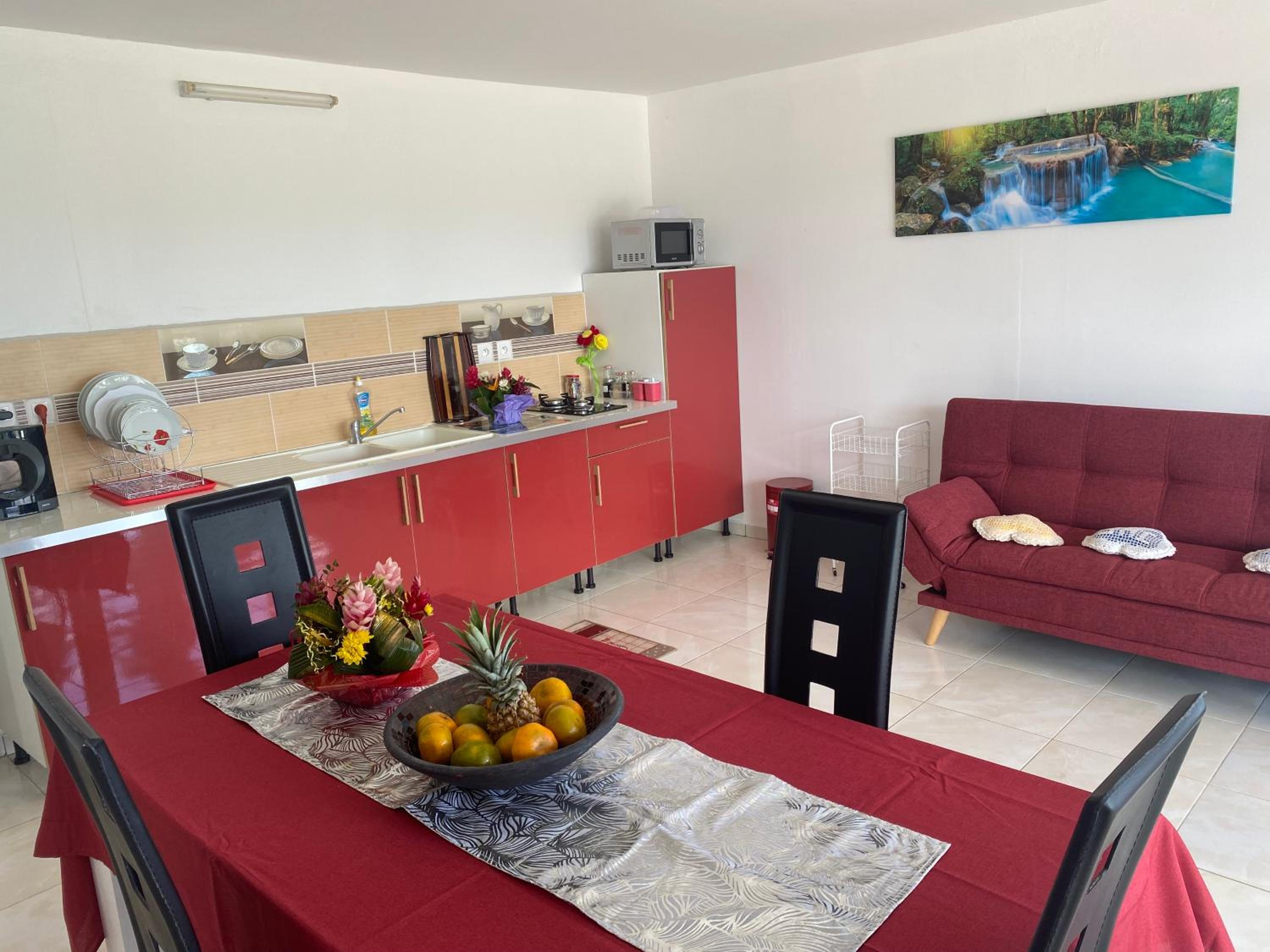 Studio situé en bas de villa view 4