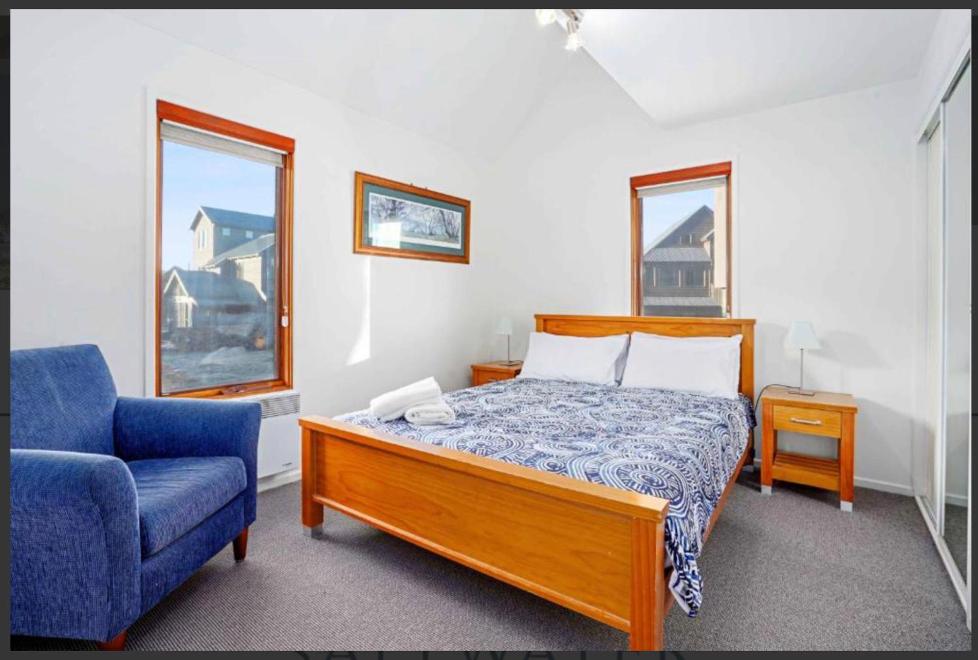Barcoo Chalet, alpine-getaways. view 3