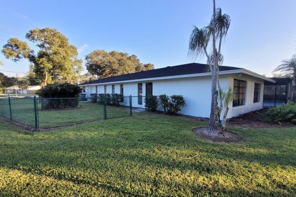 Remodeled 4BR Pool Home / Golf View/Near Beaches view 5