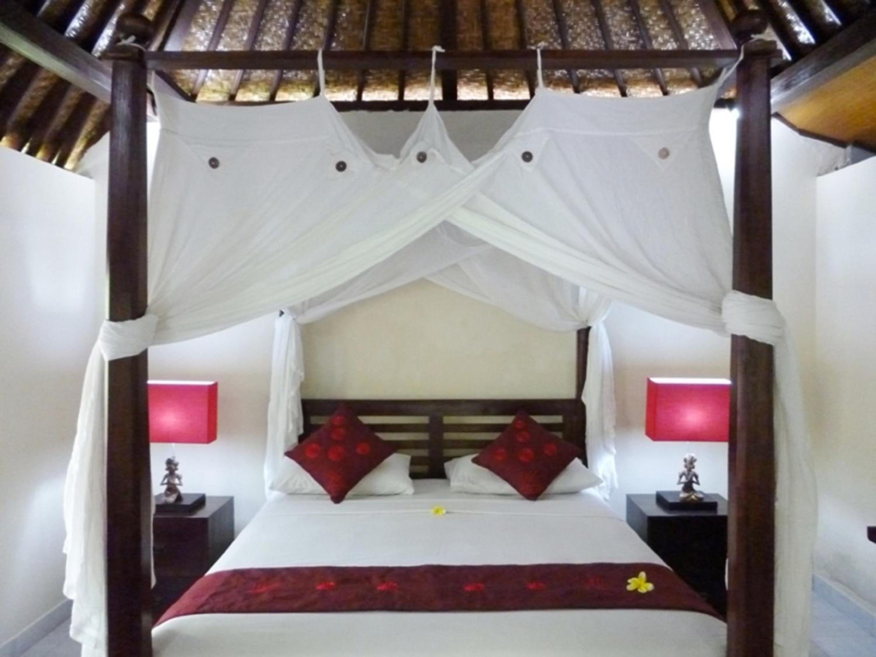 Sama's Cottages and Villas