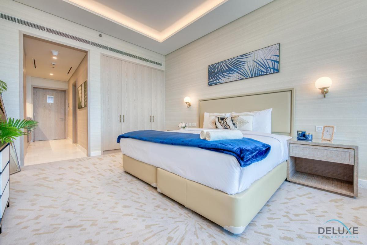 Calm Studio at The Palm Tower Palm Jumeirah by Deluxe Holiday Homes