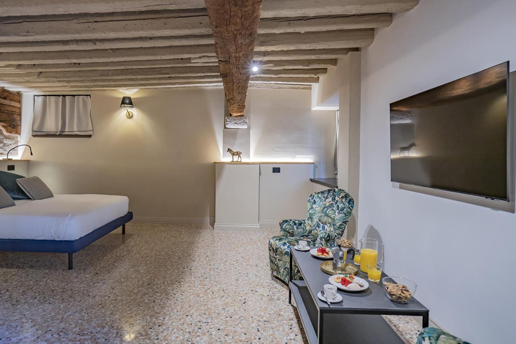 Corte Rubbi 1 A True Canal-side Experience photo 5