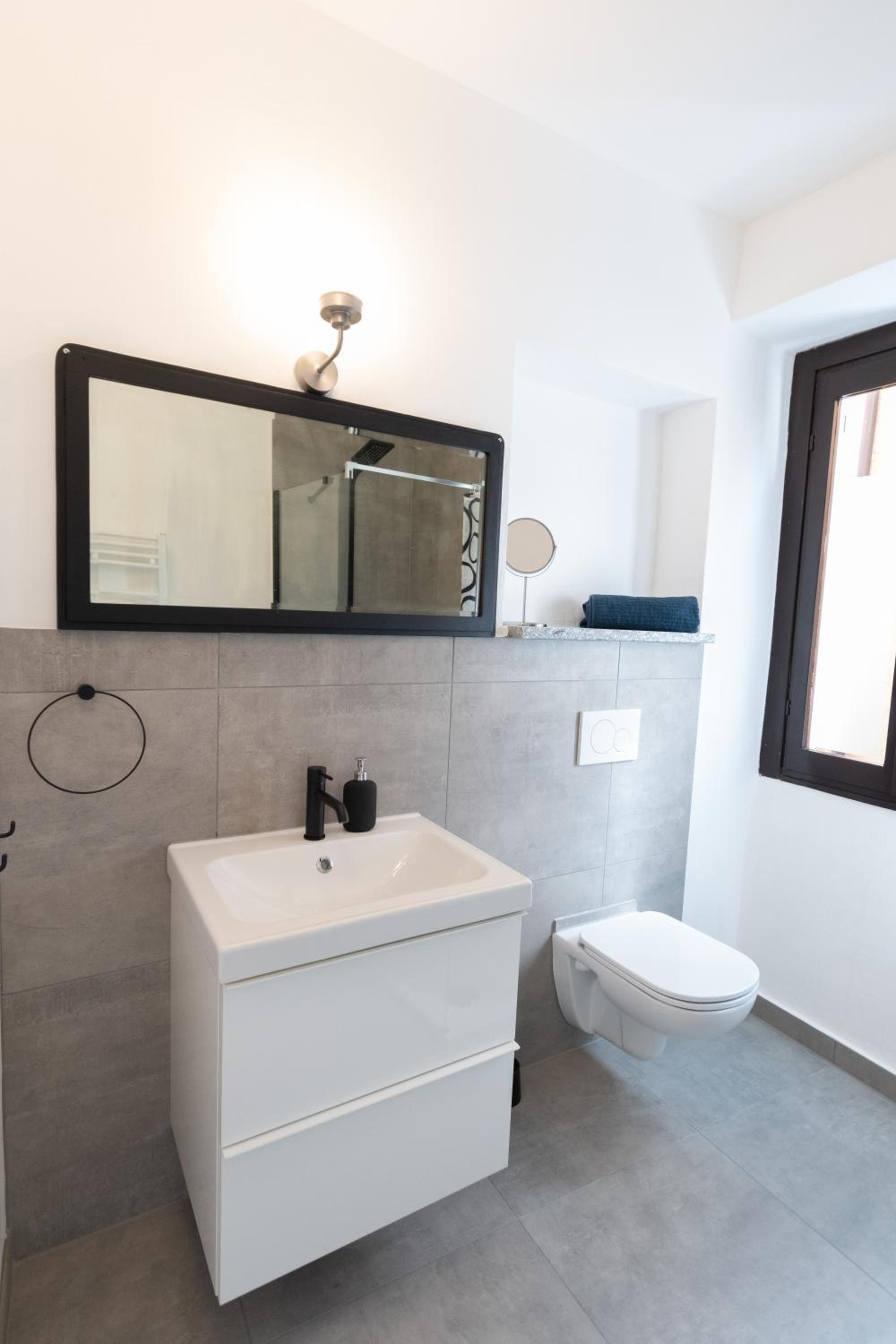 Casa ToBé en Menaggio — bathroom