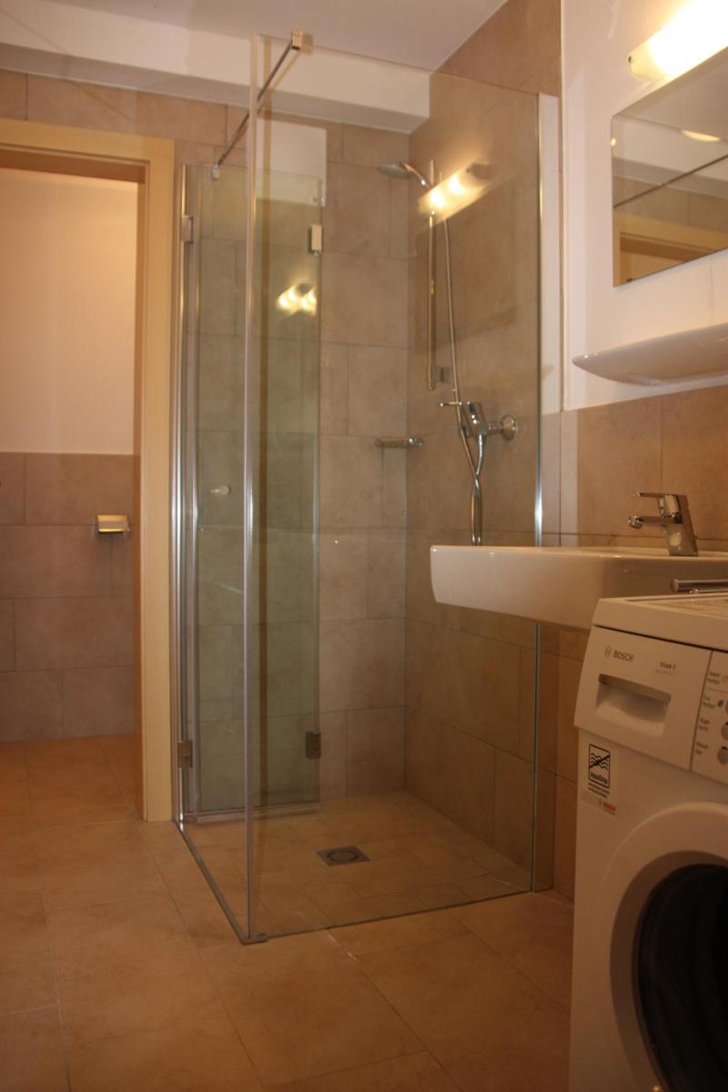 Photo 34
