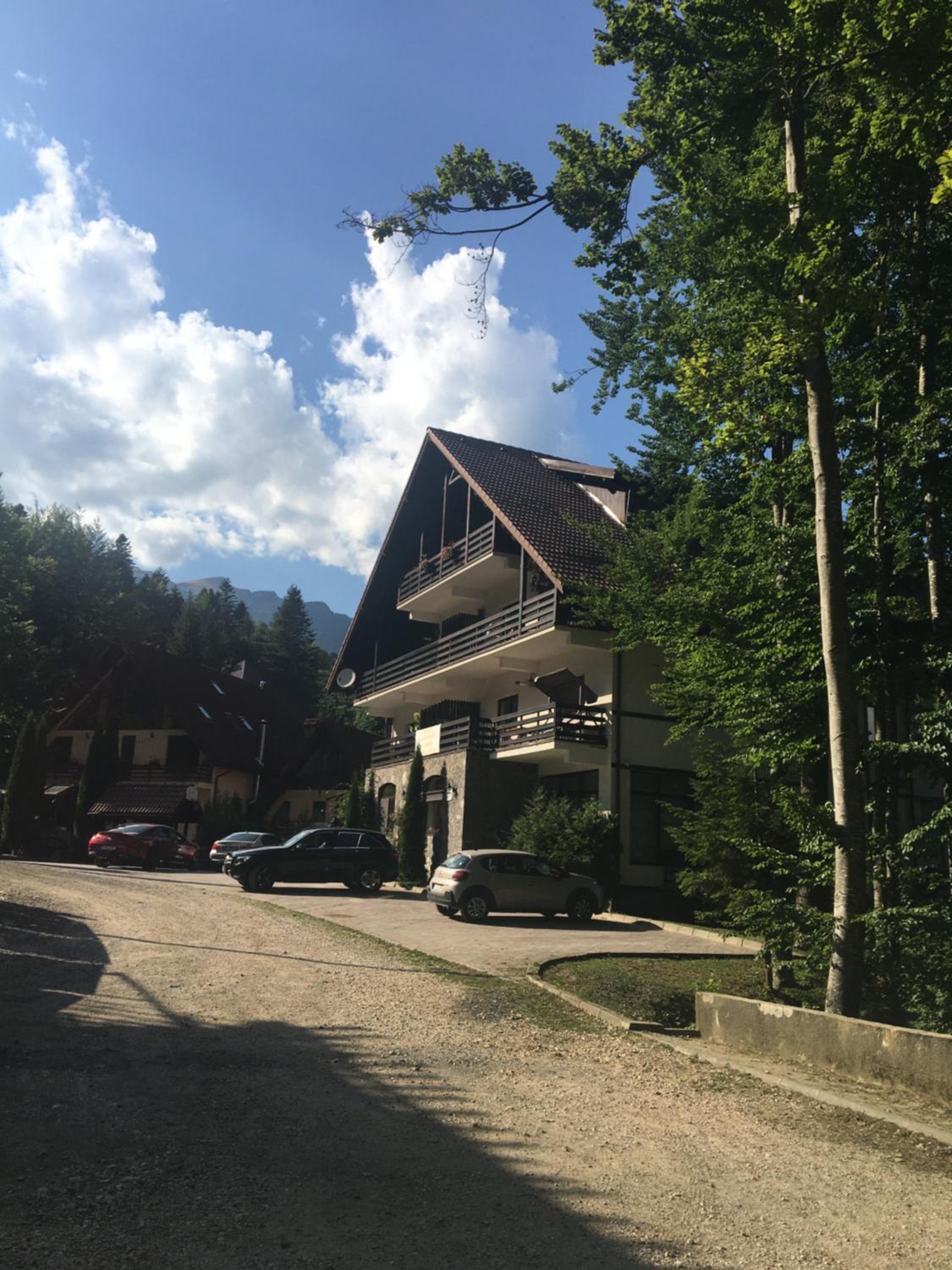 Photo 18
