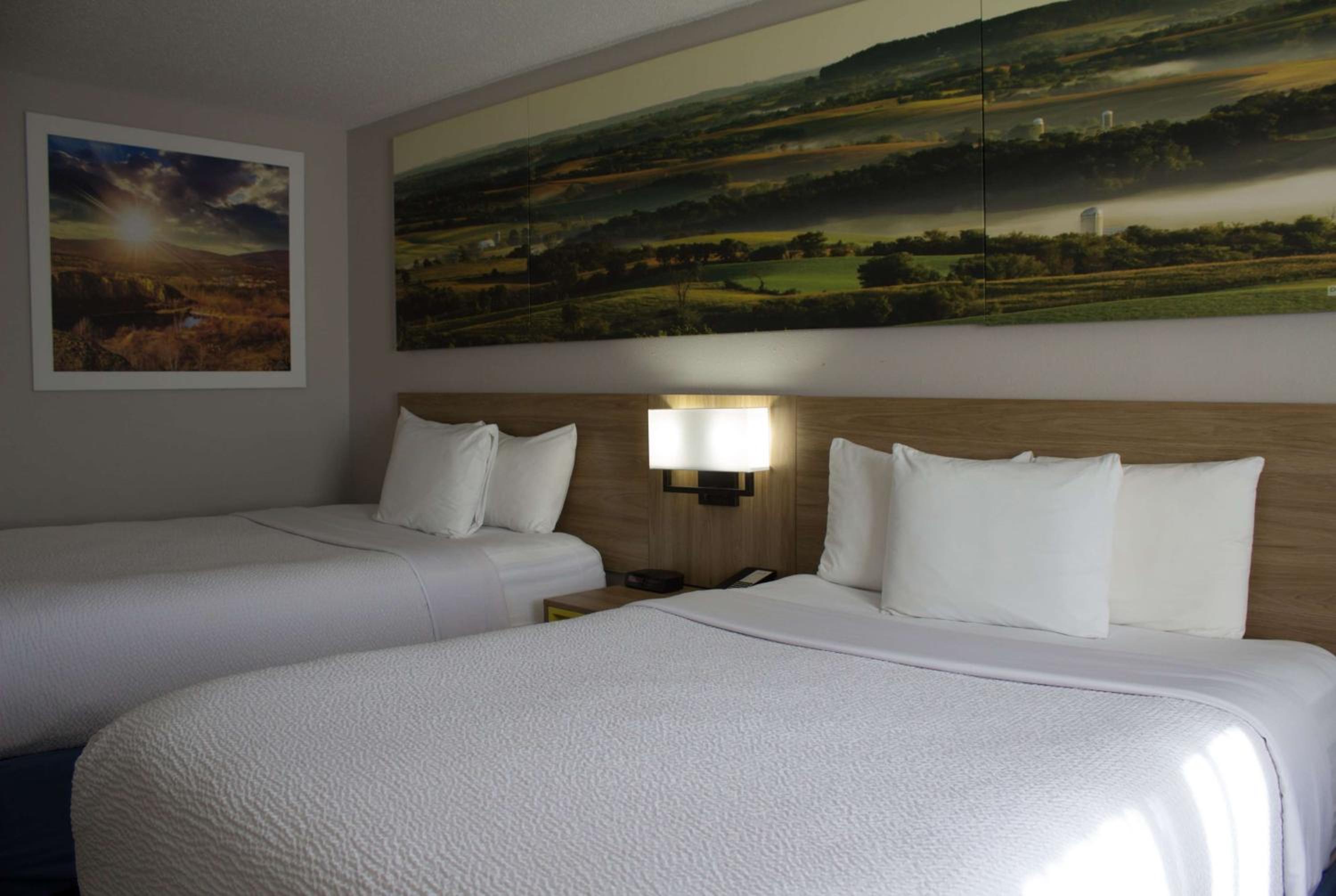 Days Inn by Wyndham Colby view 5