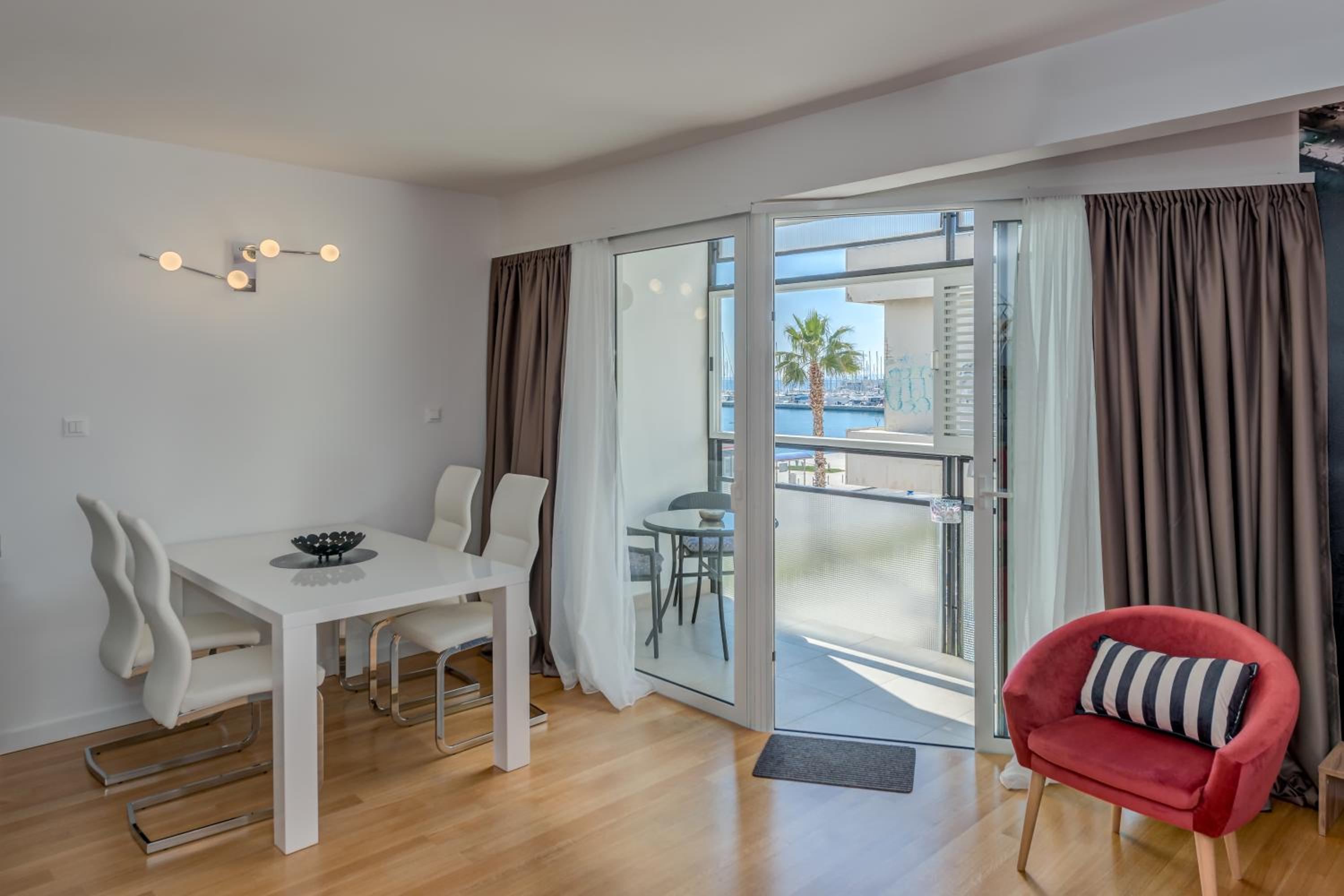 Paparazzi Apartment en Split — balance & terrace