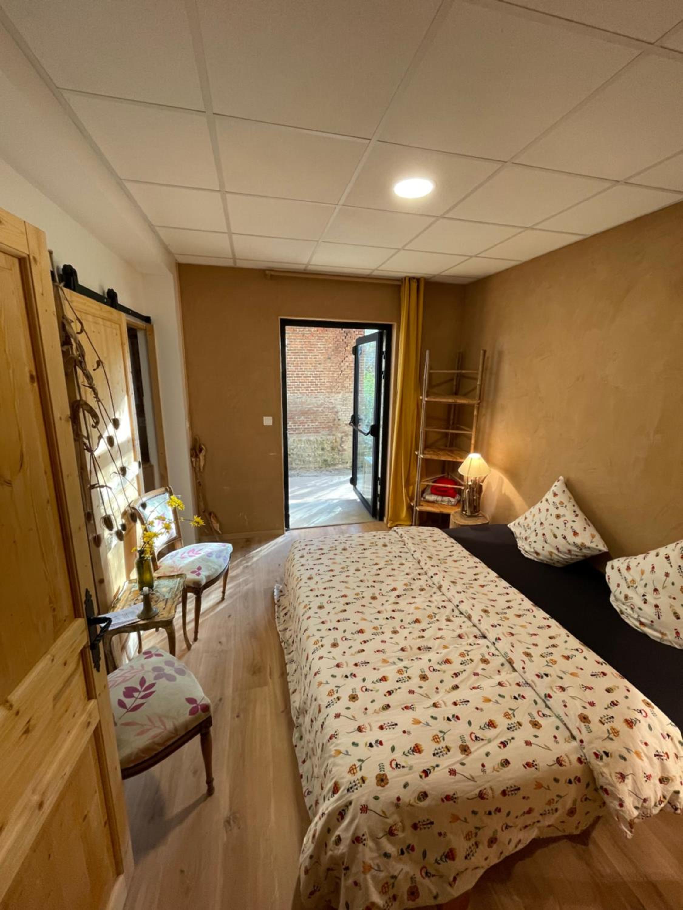 Double room on farm (La ferme du Tao) view 2