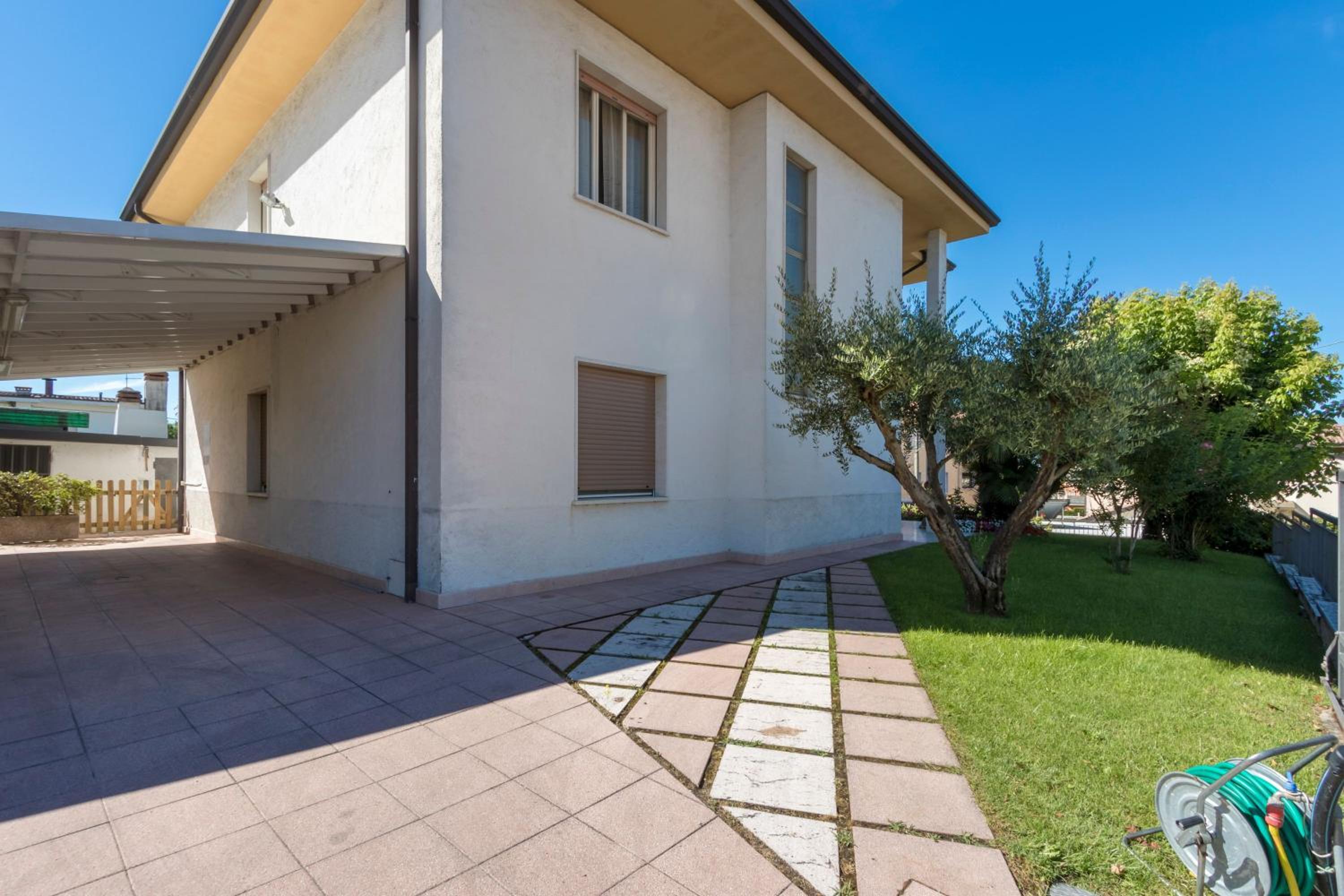 La Maison de Mely with garden view 2