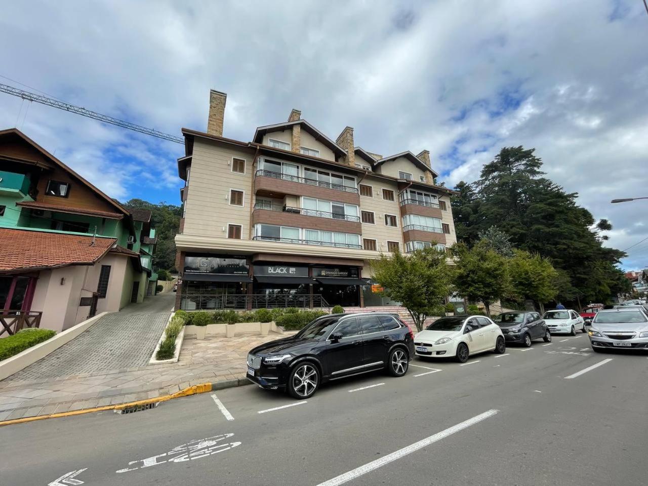 Novo e no centro de Gramado