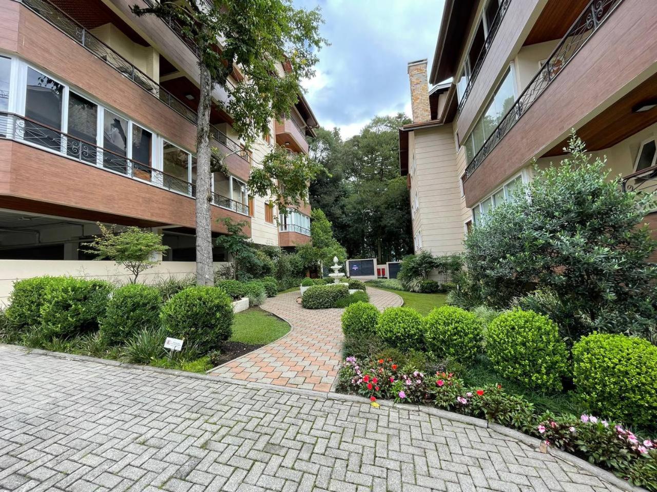 Novo e no centro de Gramado