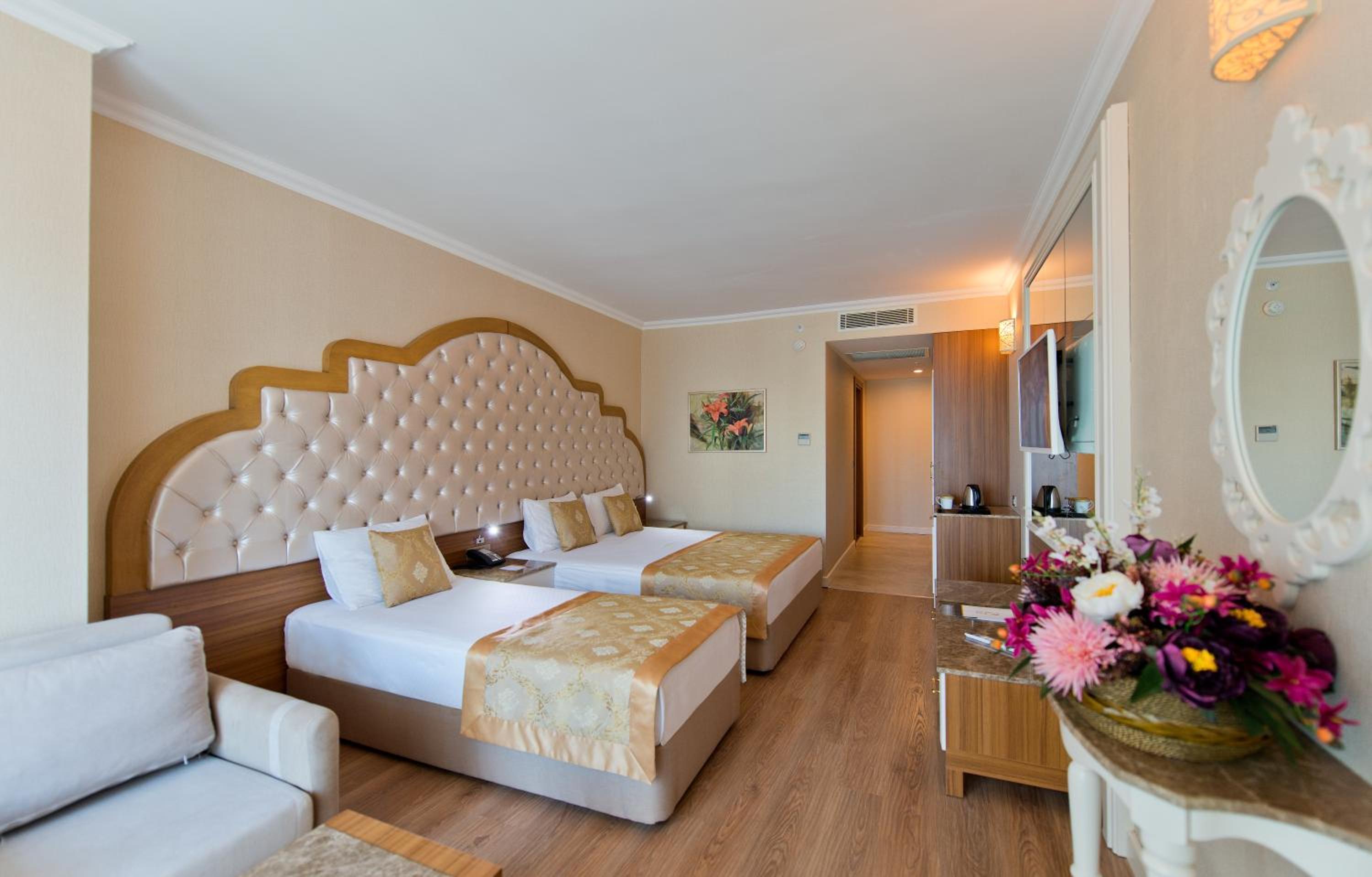 Oz Hotels Side Premium - Image 12