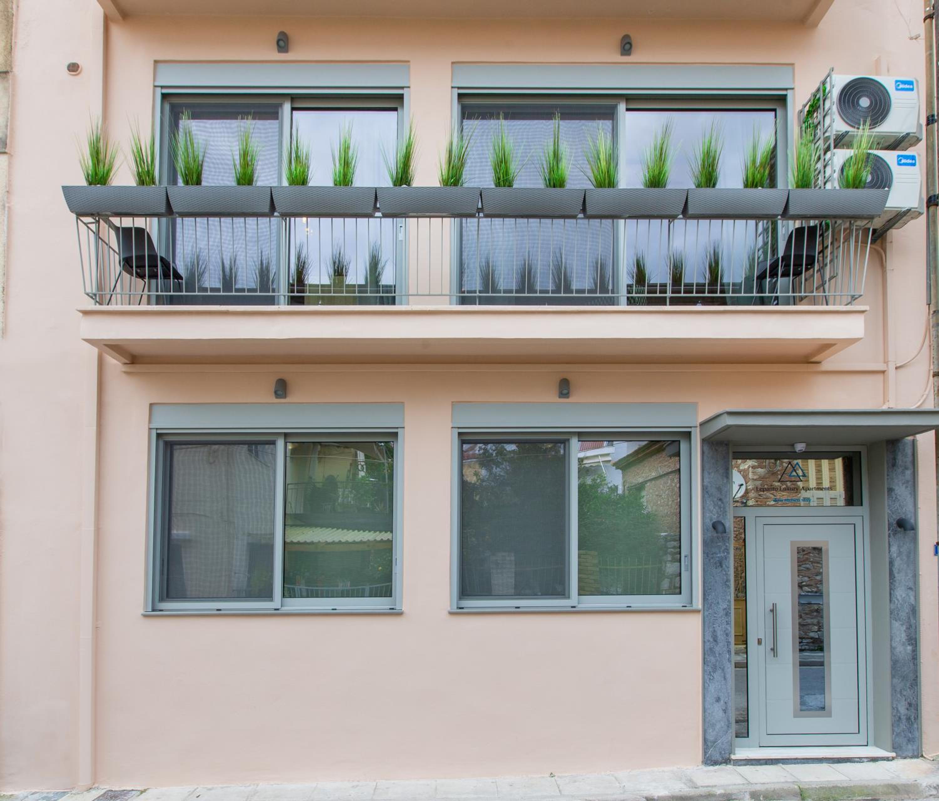 Lepanto Luxury Apartments FF
