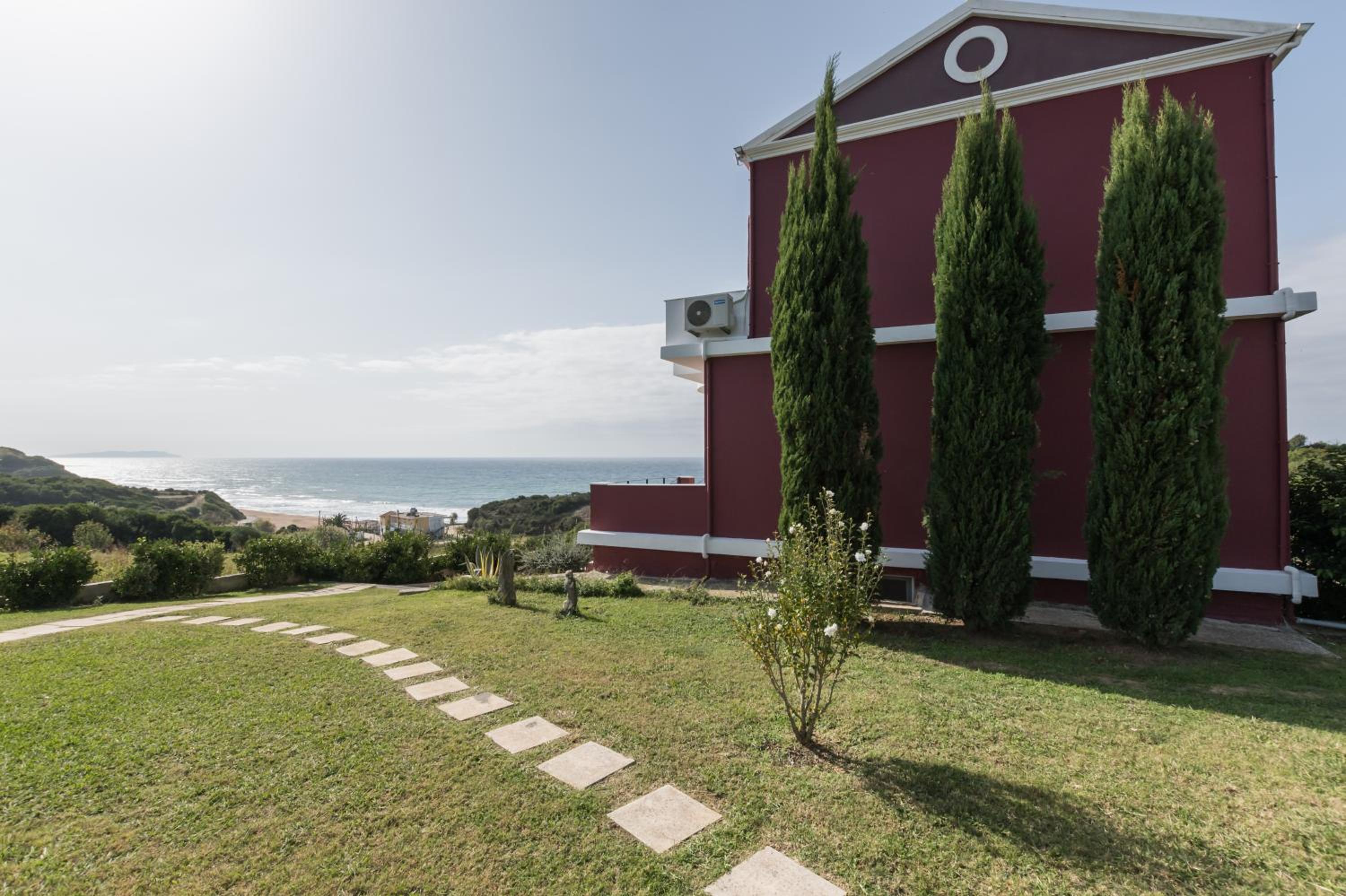 Villa Botzi - The House on the Hill view 4