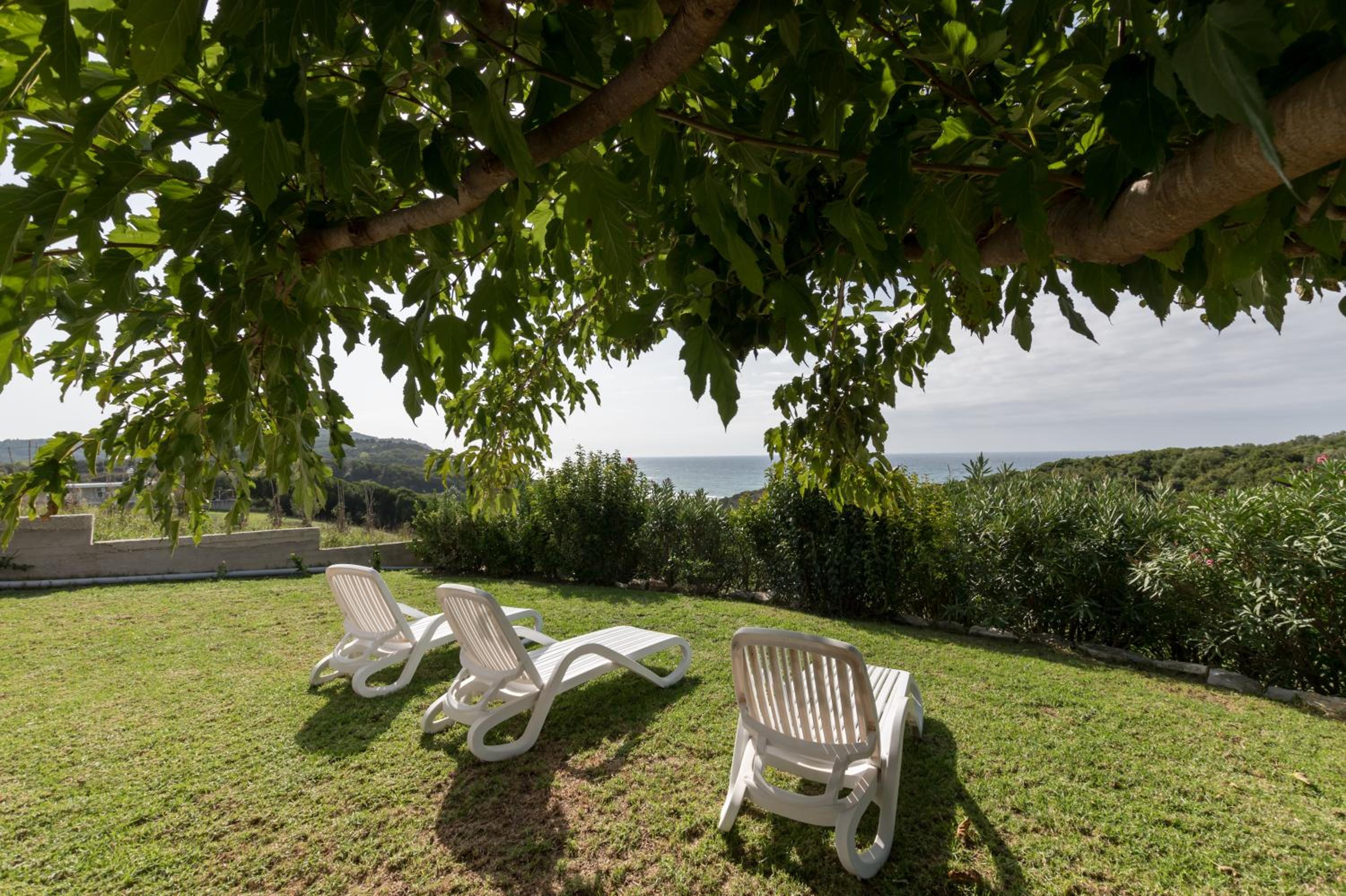 Villa Botzi - The House on the Hill view 5