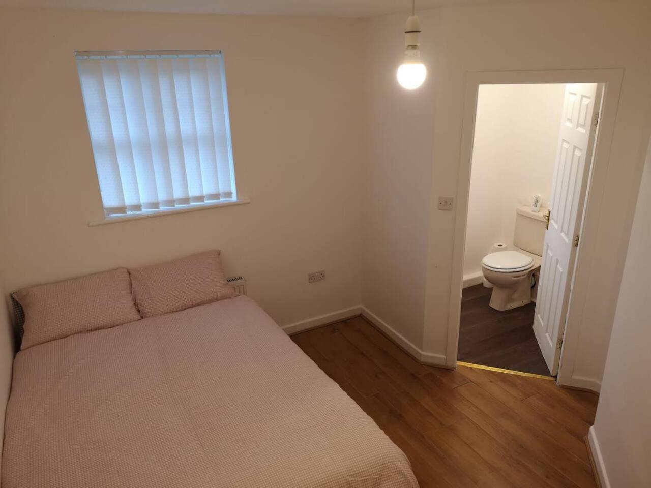 Quiet residential area within easy reach to town