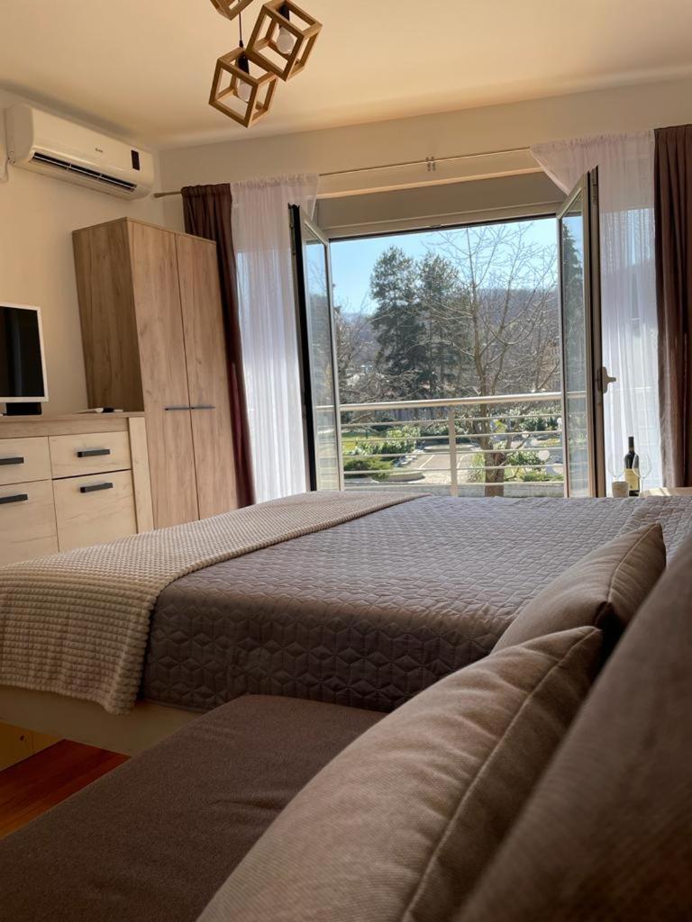 Apartman Nice view 4