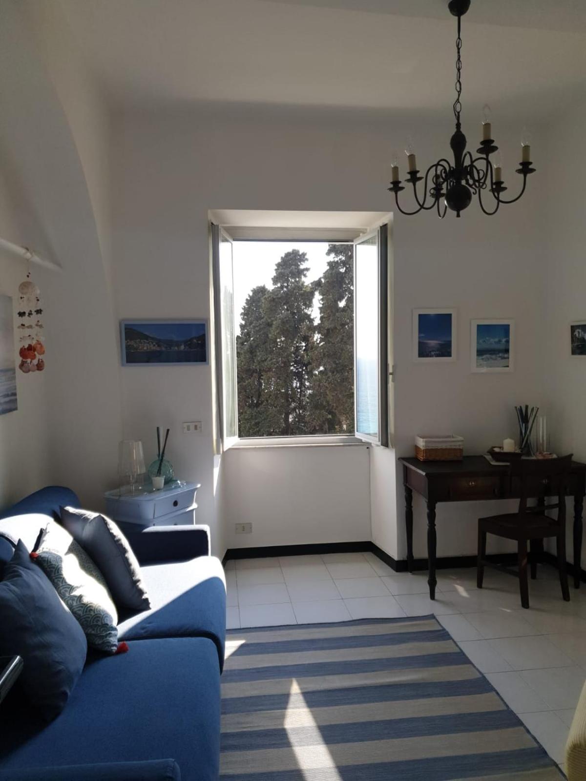 Oltre Mare en Sori — hotel room