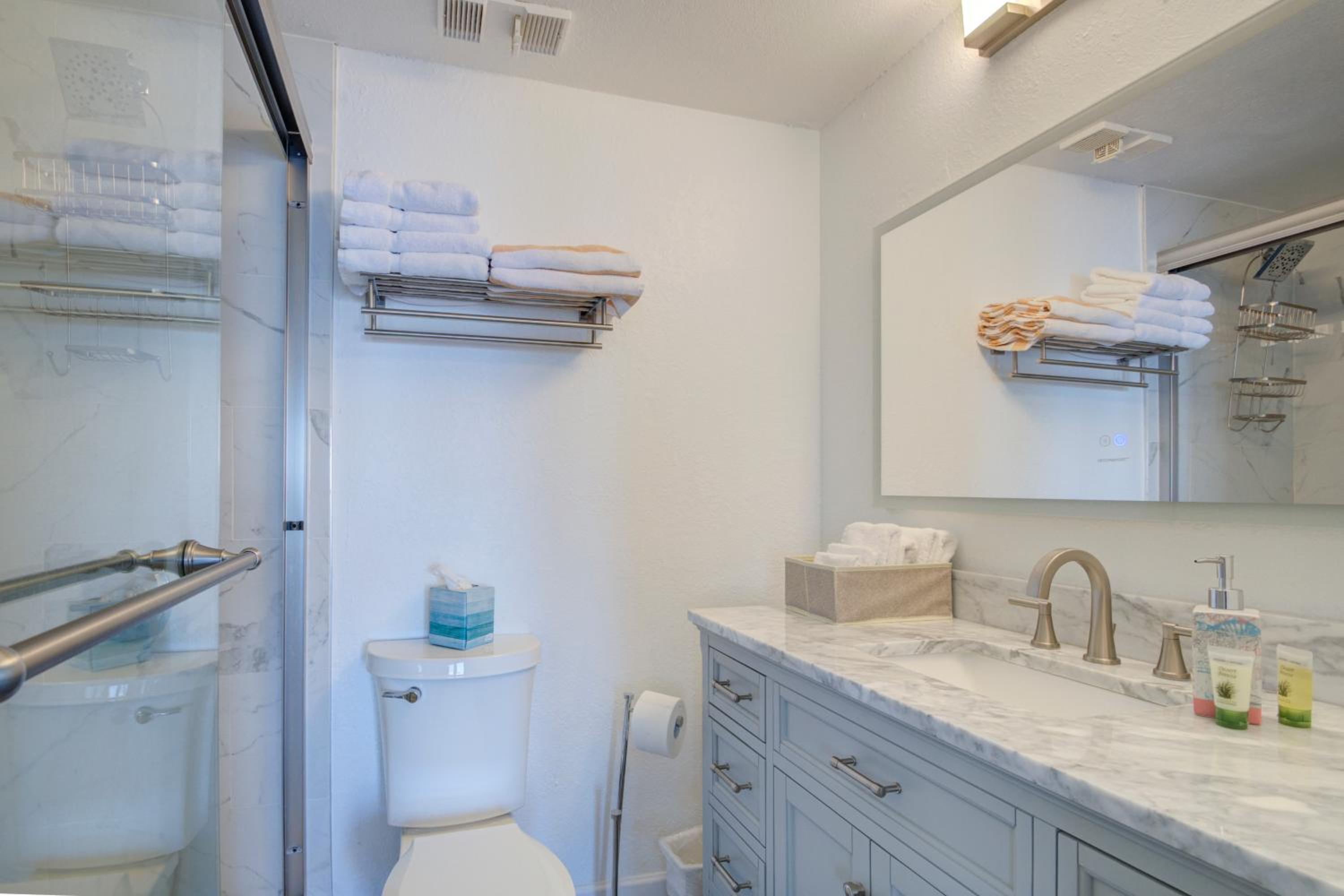 Cozy Condo on International Dr. Near Universal Studios