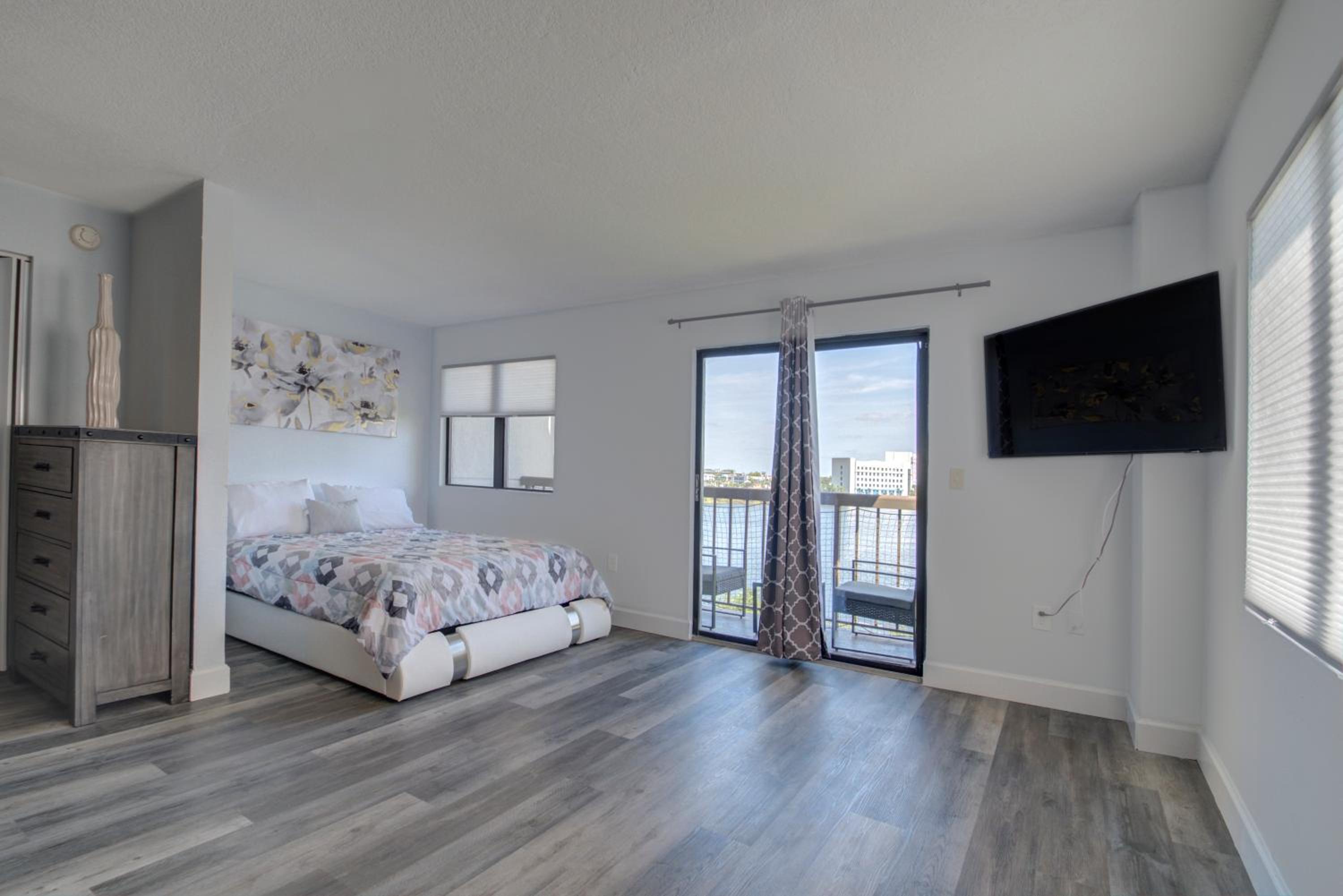 Cozy Condo on International Dr. Near Universal Studios