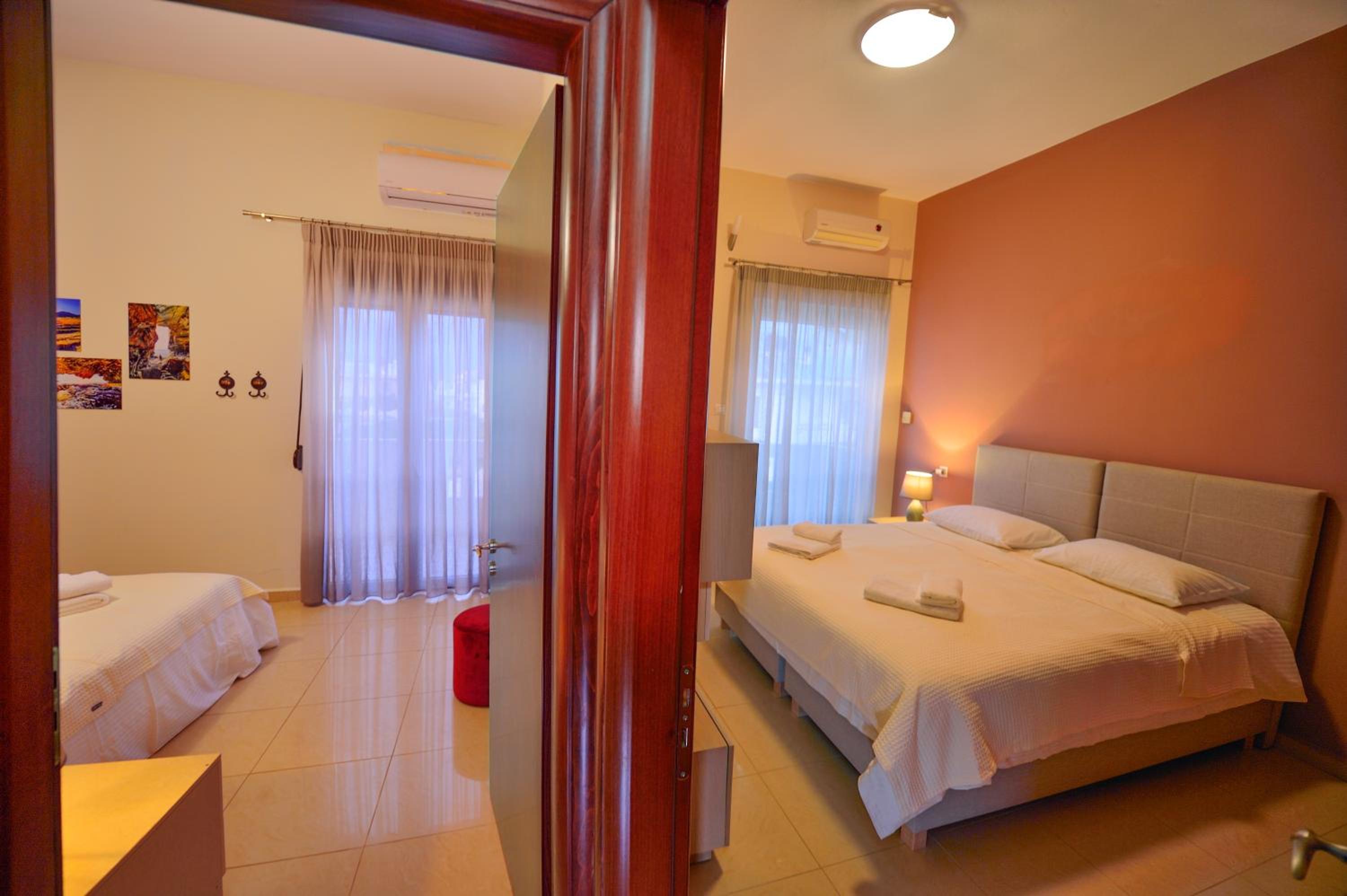 Mpoulakis Apt 98 view 3