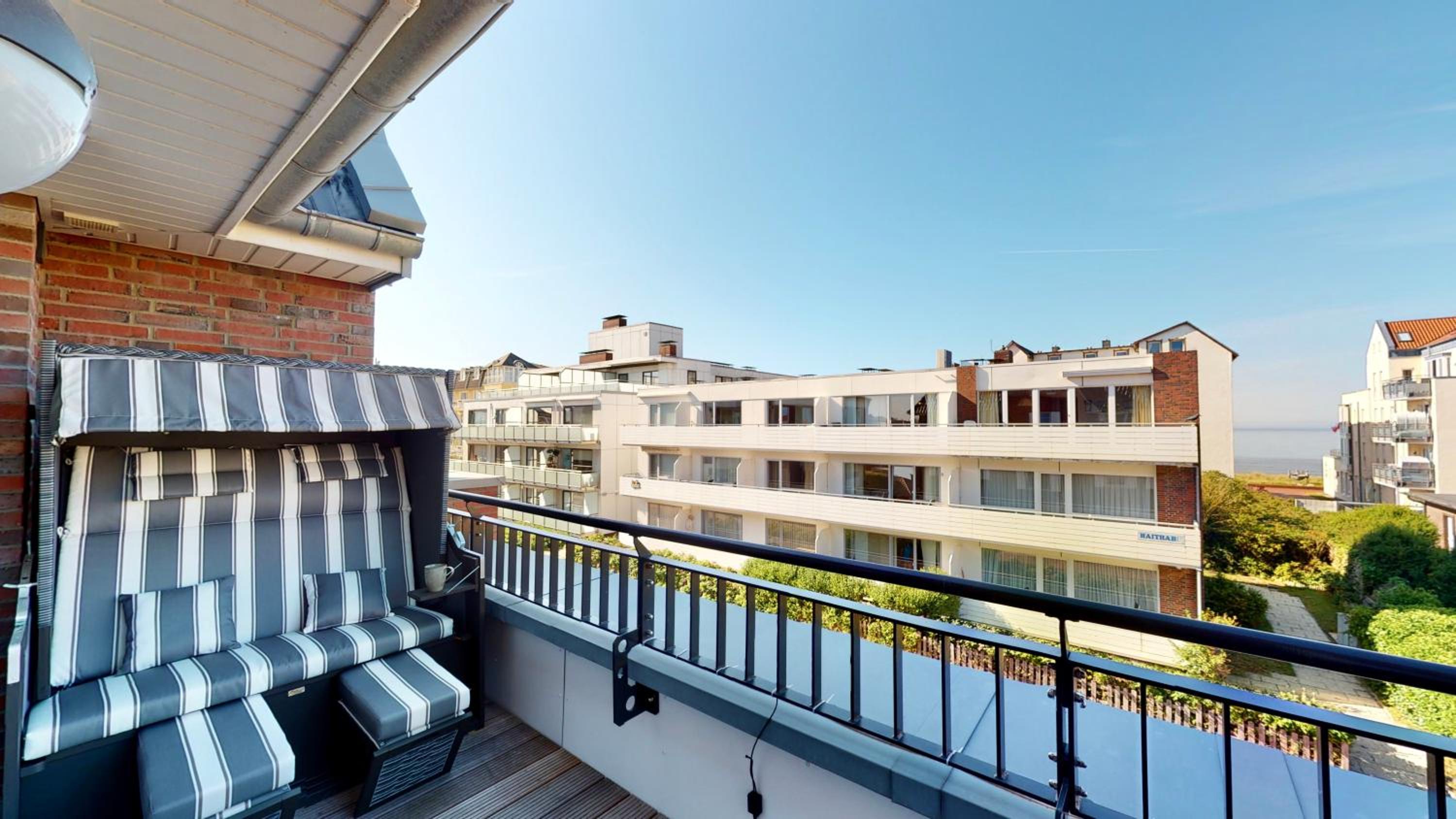 Villa Petersen, Apartment 'At the Sea' view 3