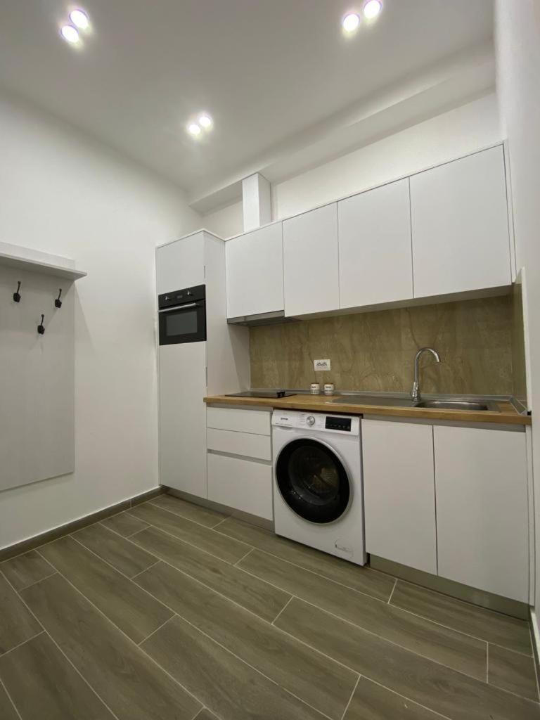 Apartament me qera ditore