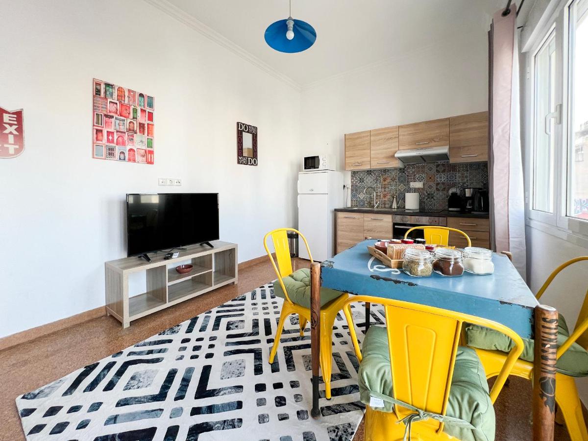 SOHO Artsy 55sqm apt with Acropolis view photo 4