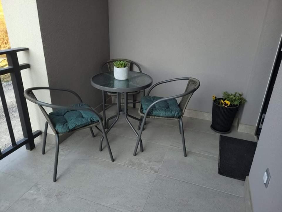 Apartma Uhanje pri Božičevih