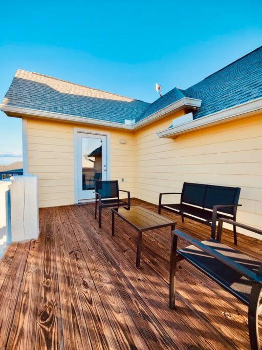 Sunny Delight - Sleeps 10 - Generous Space! view 5