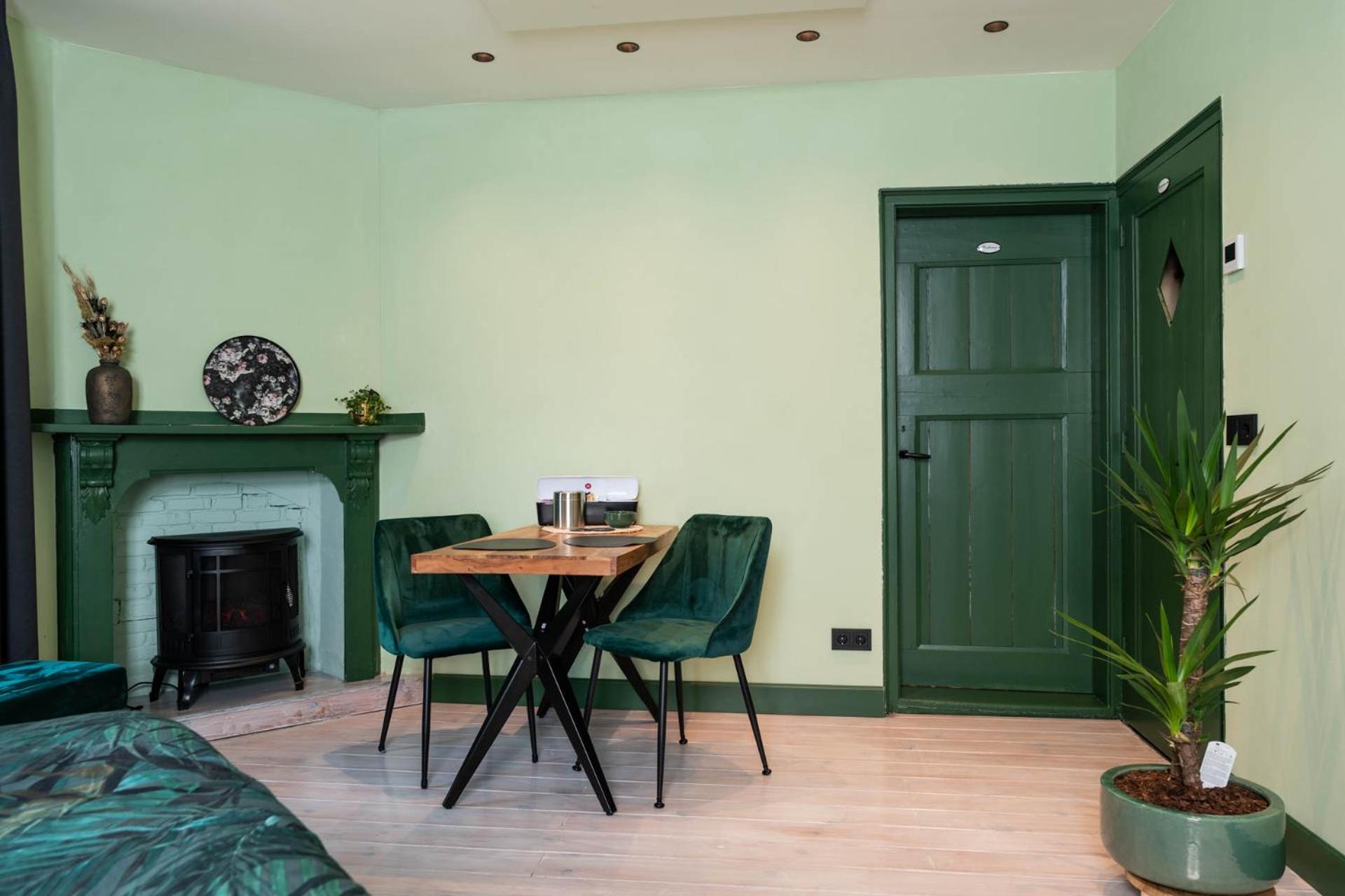 Luxe en ruim vakantiehuis voor 4 personen. view 2