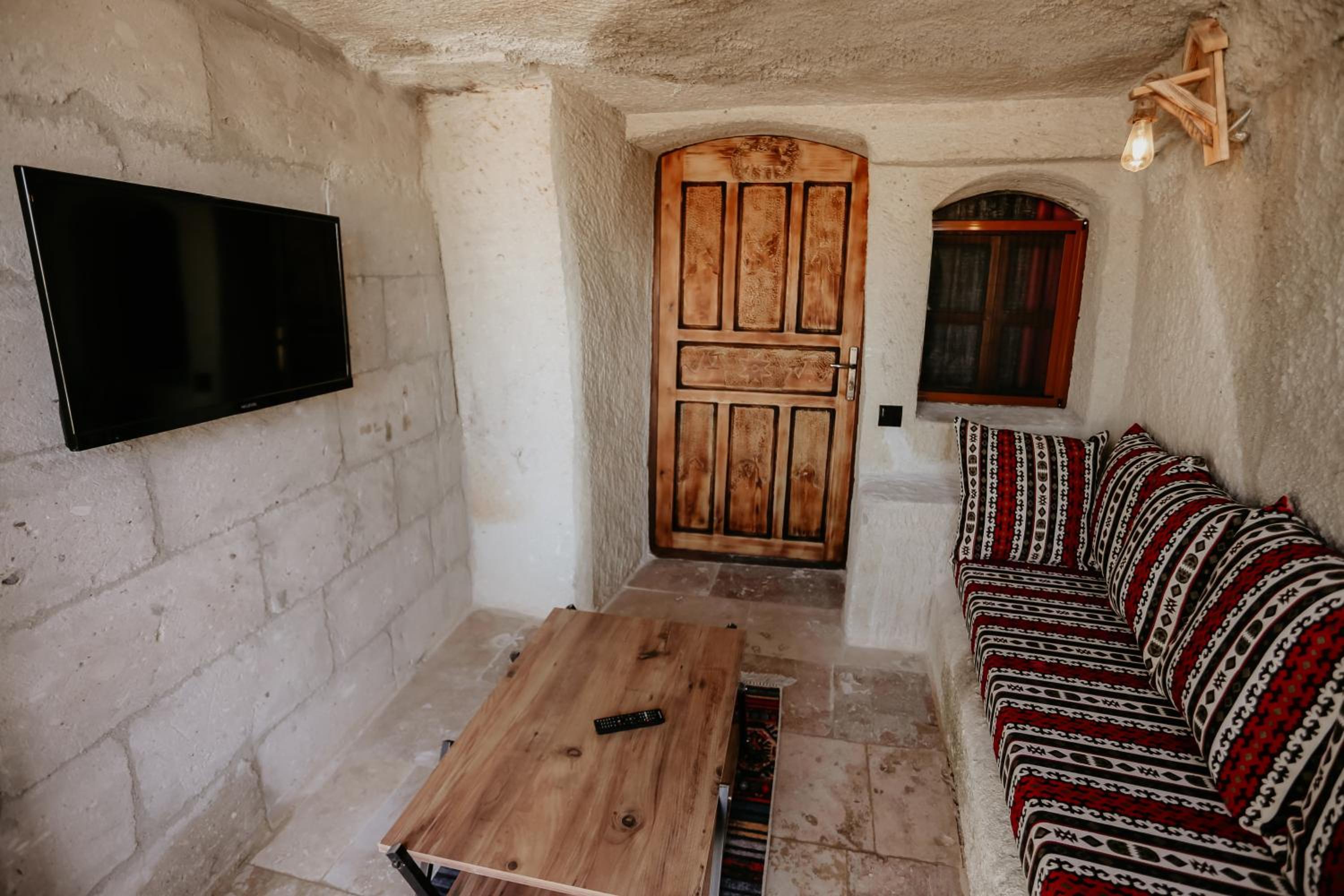 Sunset Cave - Image 58