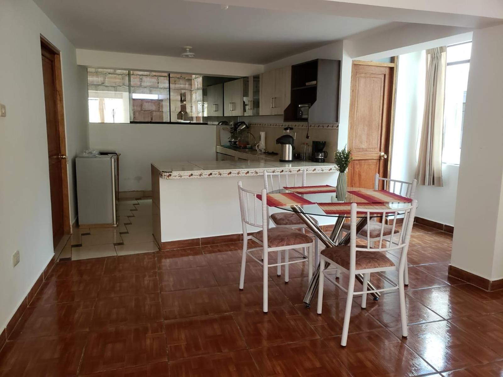 Entire family apartment Cuscox4 view 3