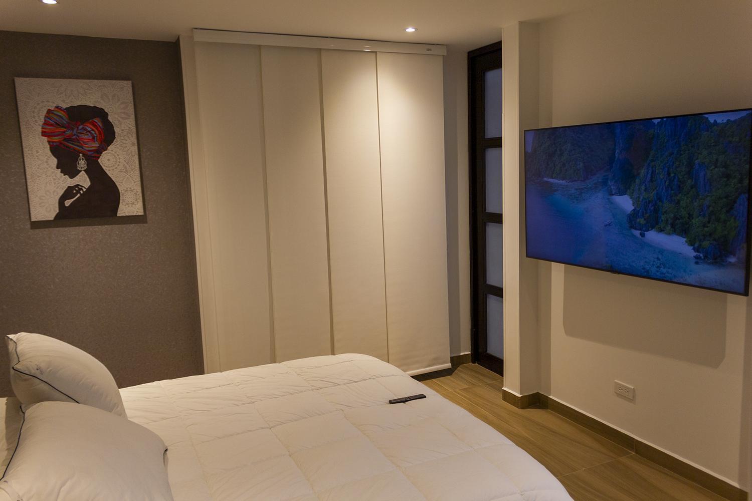 Cedritos smart stay - apartamentos con parking y wi-fi rapido en Bogota