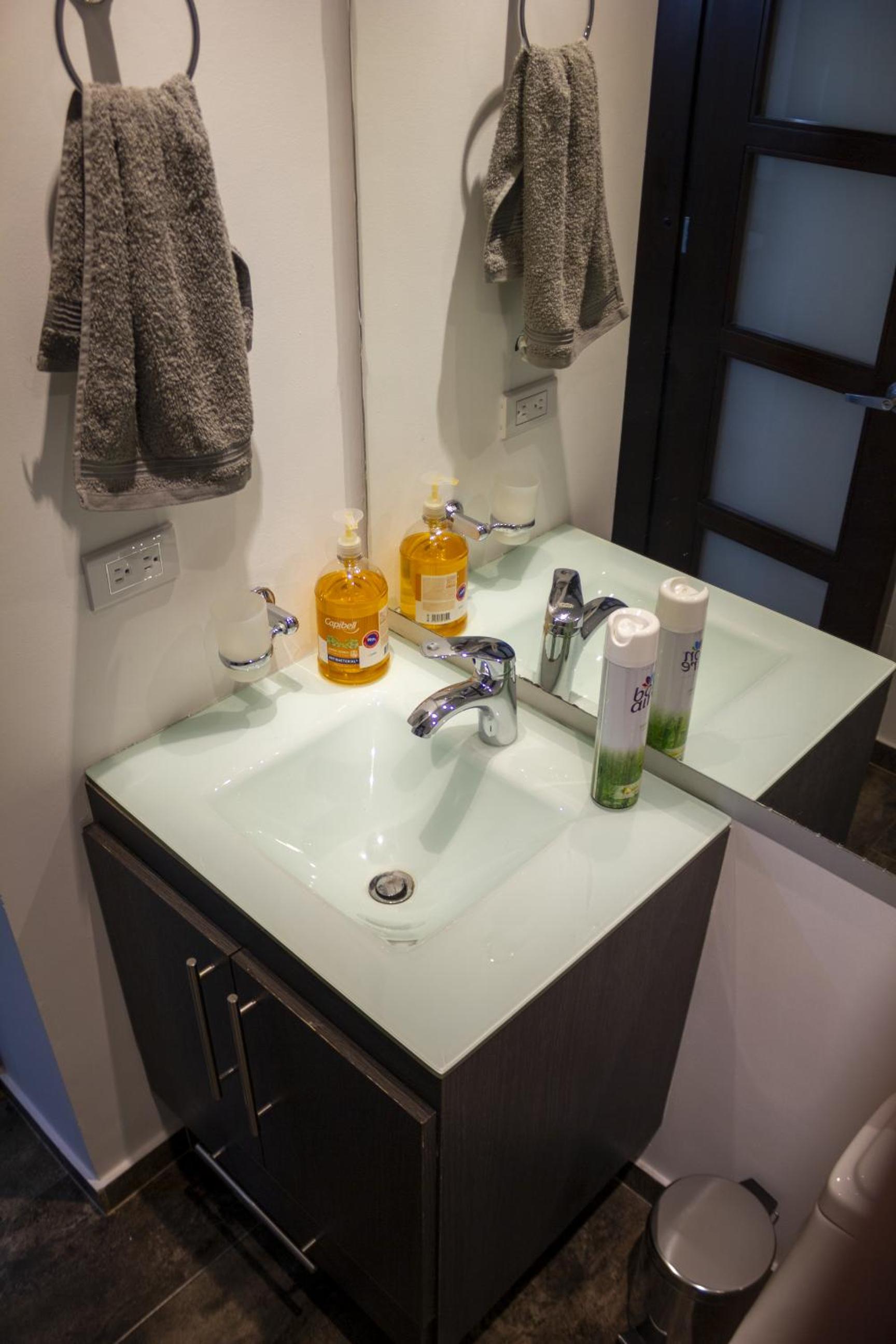 Cedritos smart stay - apartamentos con parking y wi-fi rapido en Bogota