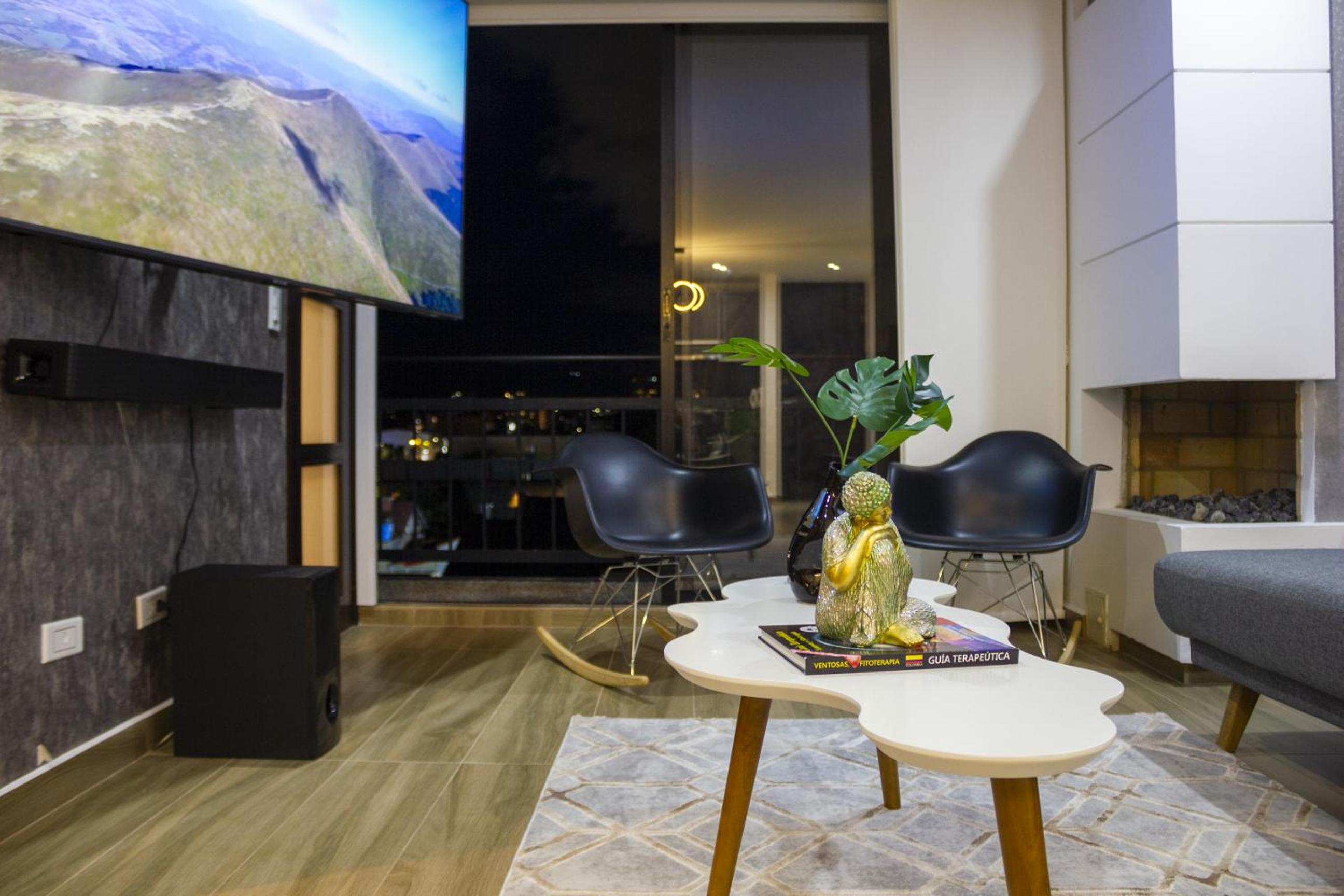 Cedritos smart stay - apartamentos con parking y wi-fi rapido en Bogota