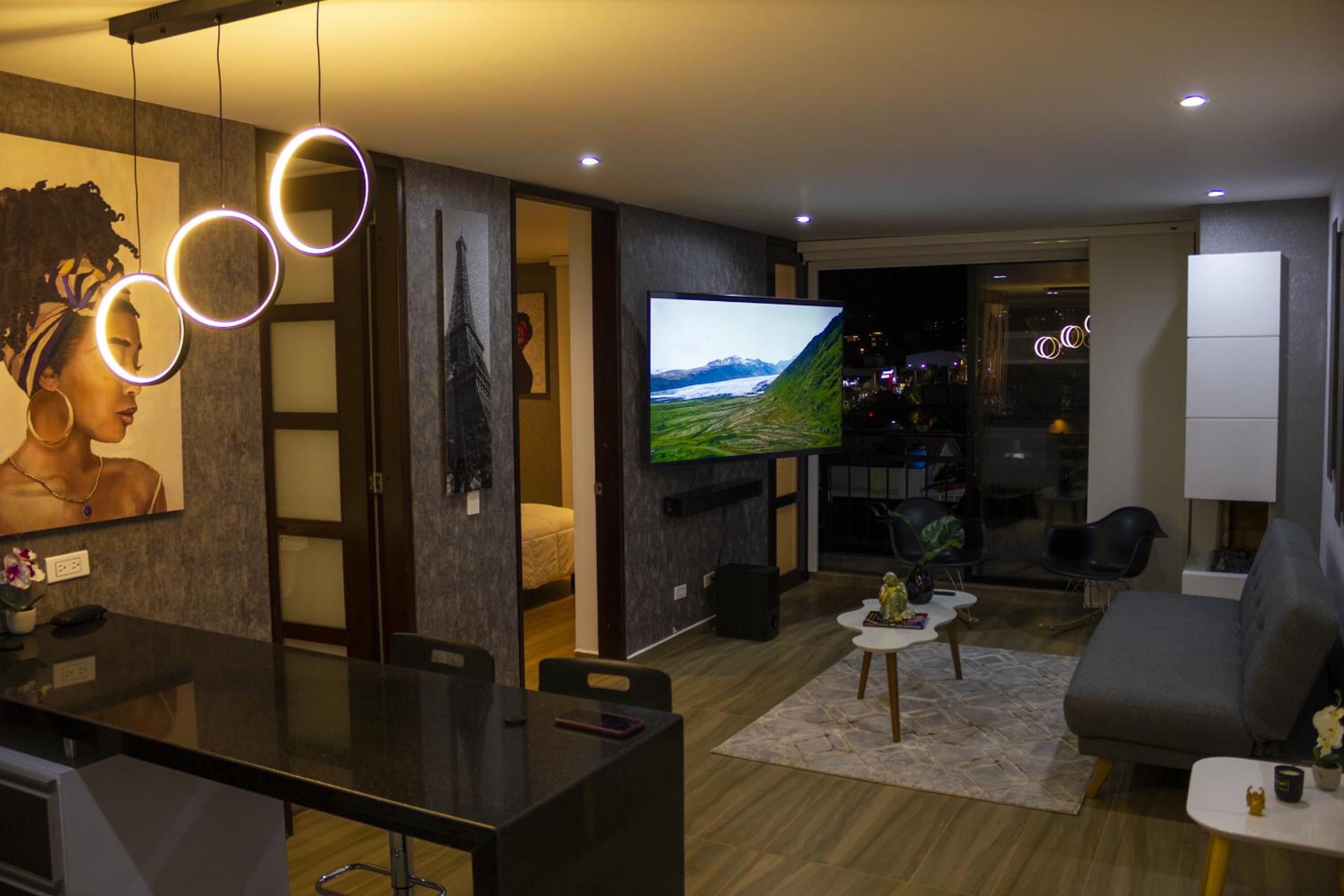 Cedritos smart stay - apartamentos con parking y wi-fi rapido en Bogota