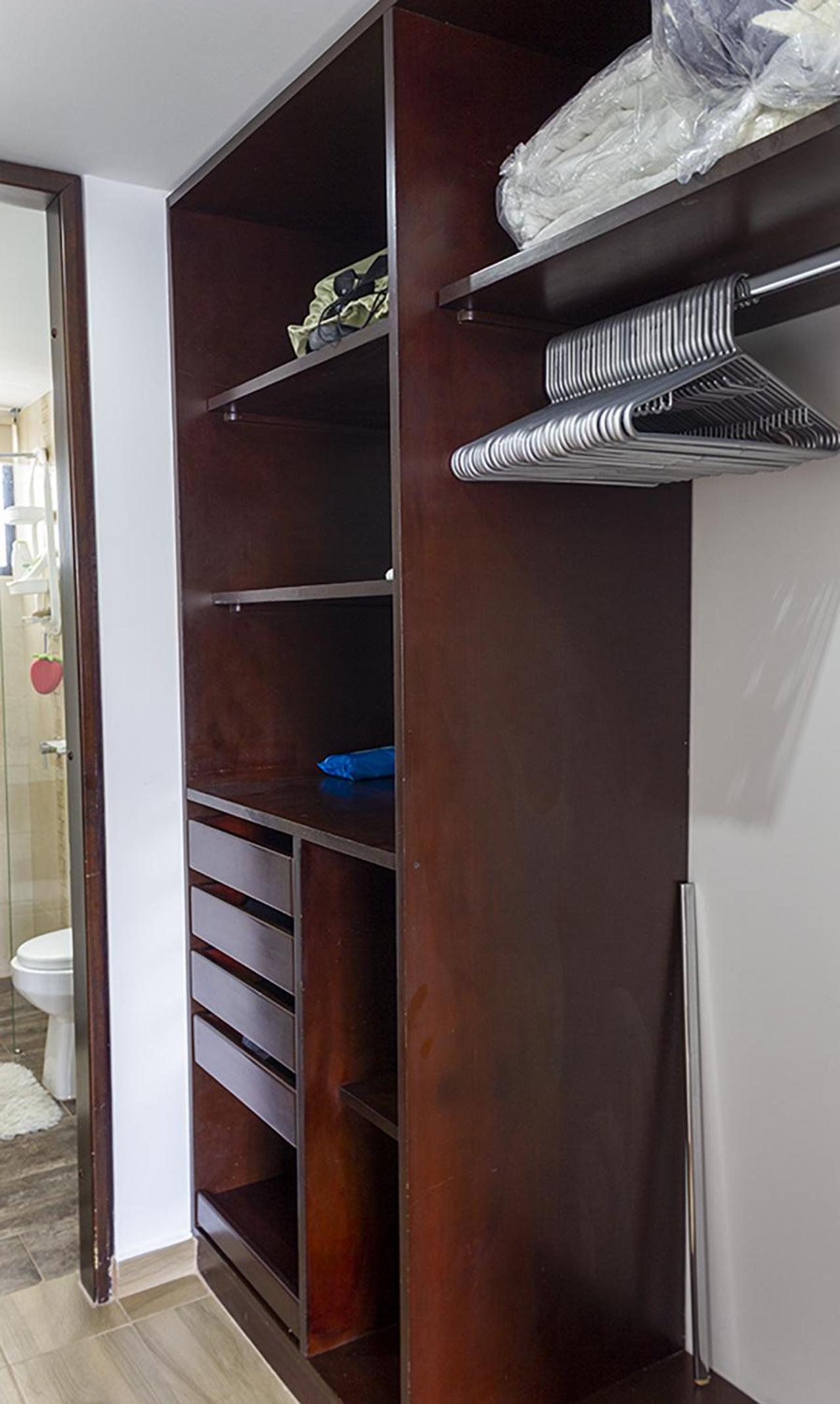 Cedritos smart stay - apartamentos con parking y wi-fi rapido en Bogota