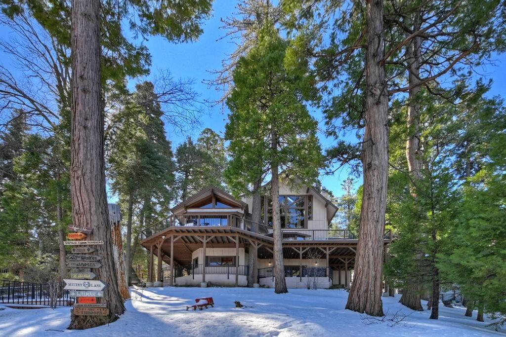 Hotel Stunning Lake View Game Room Spa Walk To Village