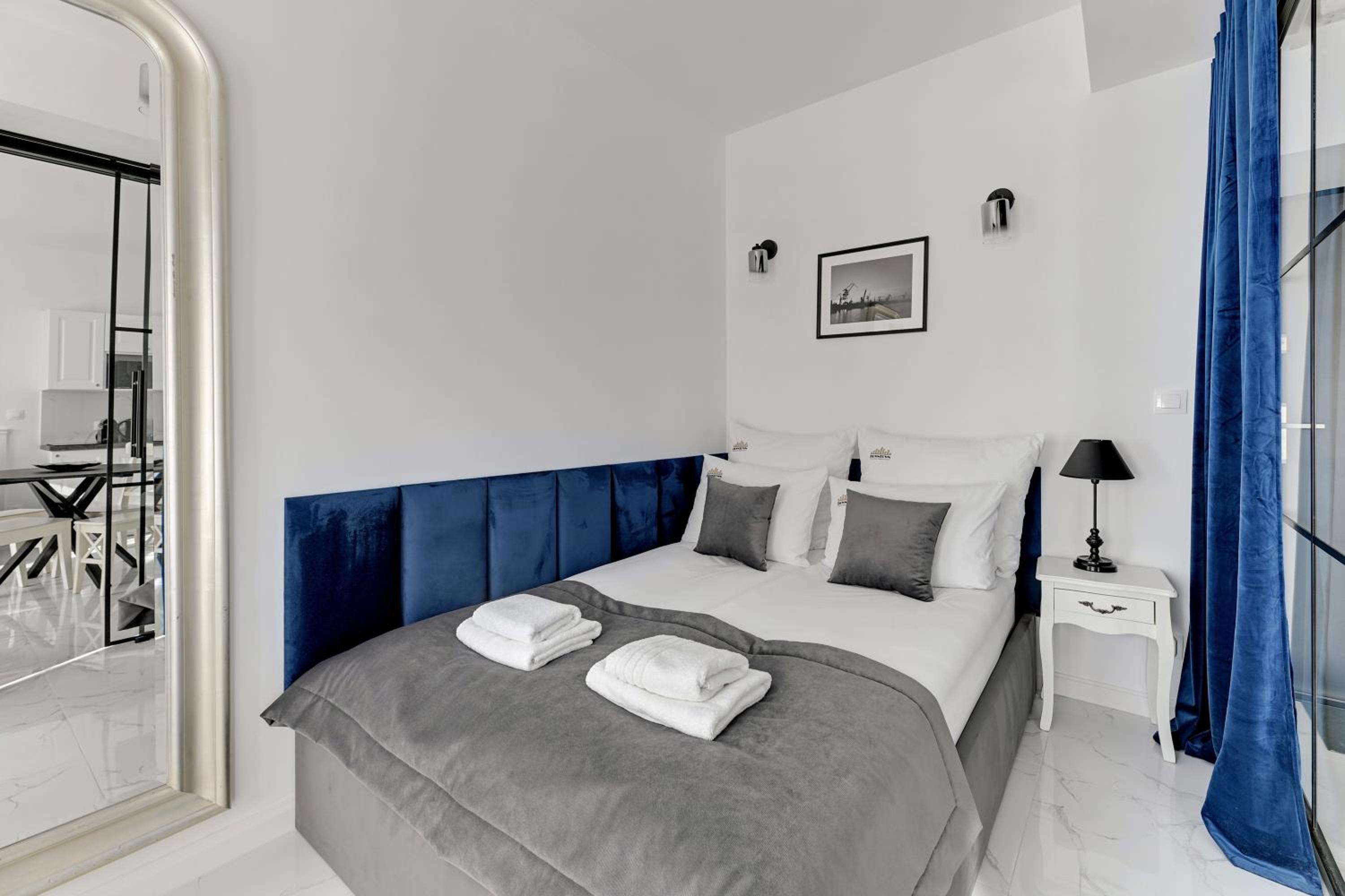 Długa Boutique Apartment by Downtown Apartments